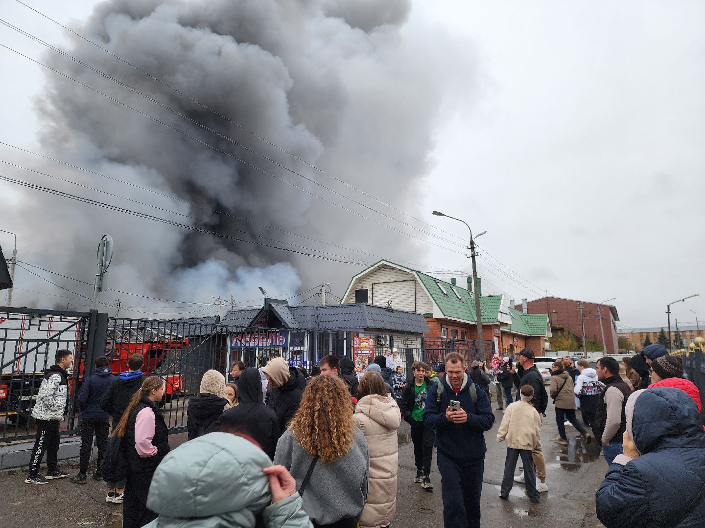ногинск, жители, общество, пожар, тушение пожара, глуховский рынок, загорелся рынок, мчс, пожарные, чп,