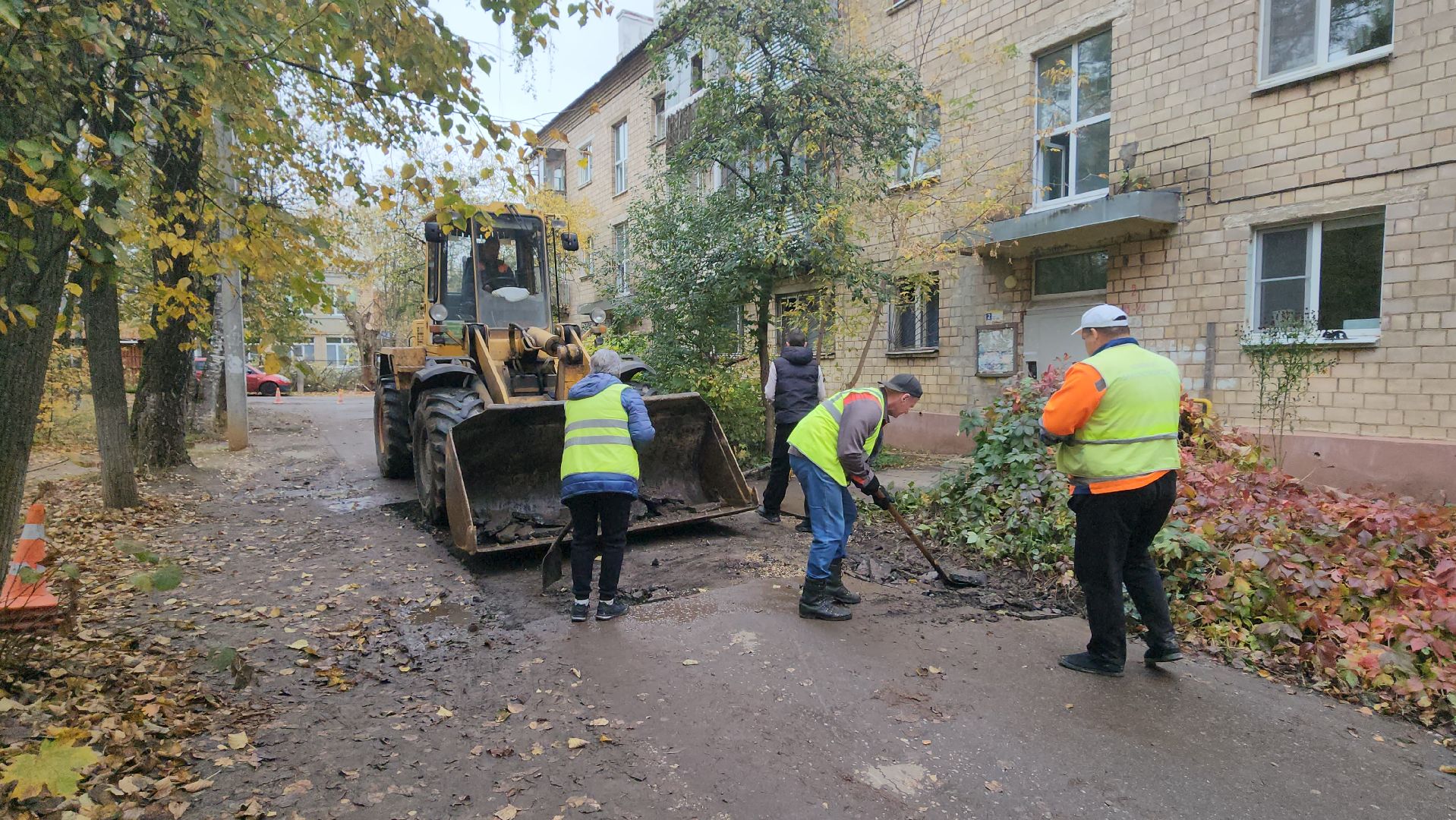серпухов, микр им ногина, улица ногина, улица физкультурная, комбинат благоустройства, ремонт дворовых дорожек,