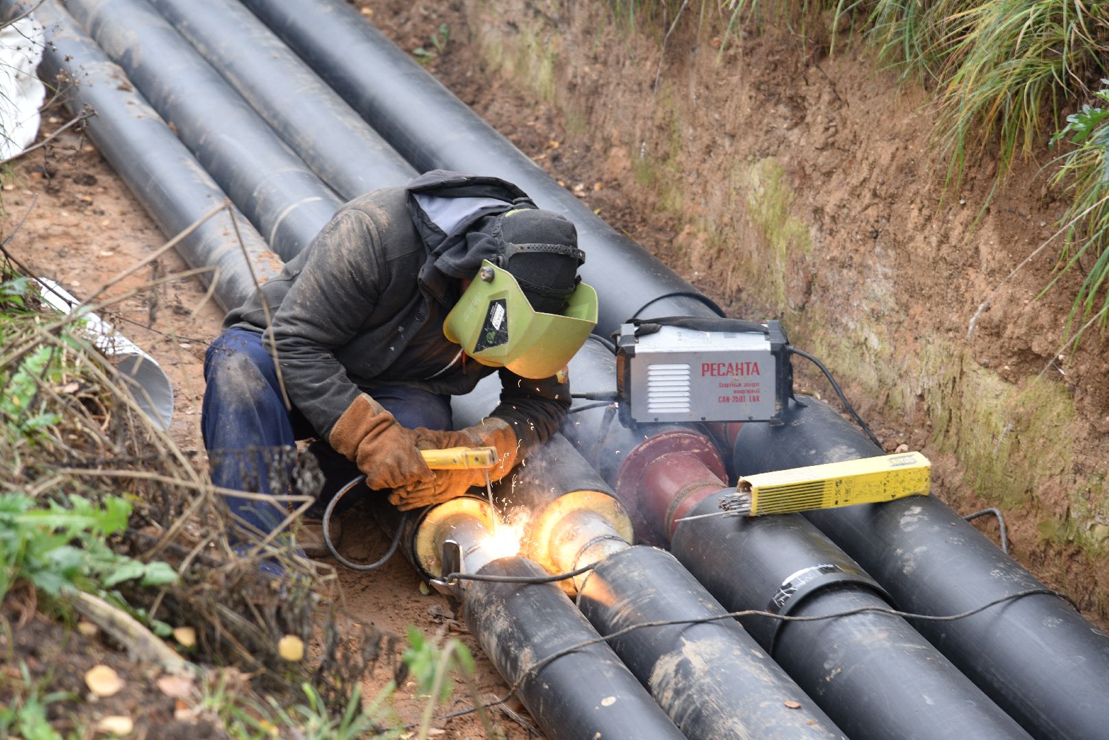 лотошино, новолотошино, жкх, теплотрасса, замена труб отопления, ремонт теплотрассы, ремонт тепловых сетей,