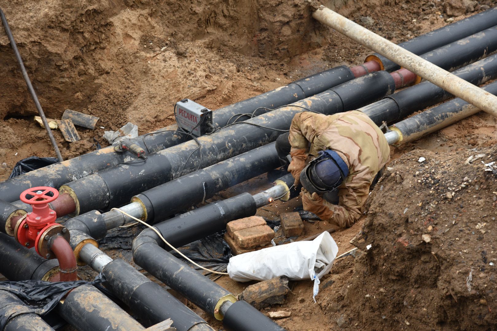 лотошино, новолотошино, жкх, теплотрасса, замена труб отопления, ремонт теплотрассы, ремонт тепловых сетей,