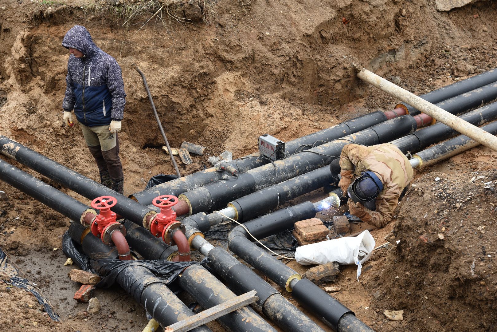 лотошино, новолотошино, жкх, теплотрасса, замена труб отопления, ремонт теплотрассы, ремонт тепловых сетей,