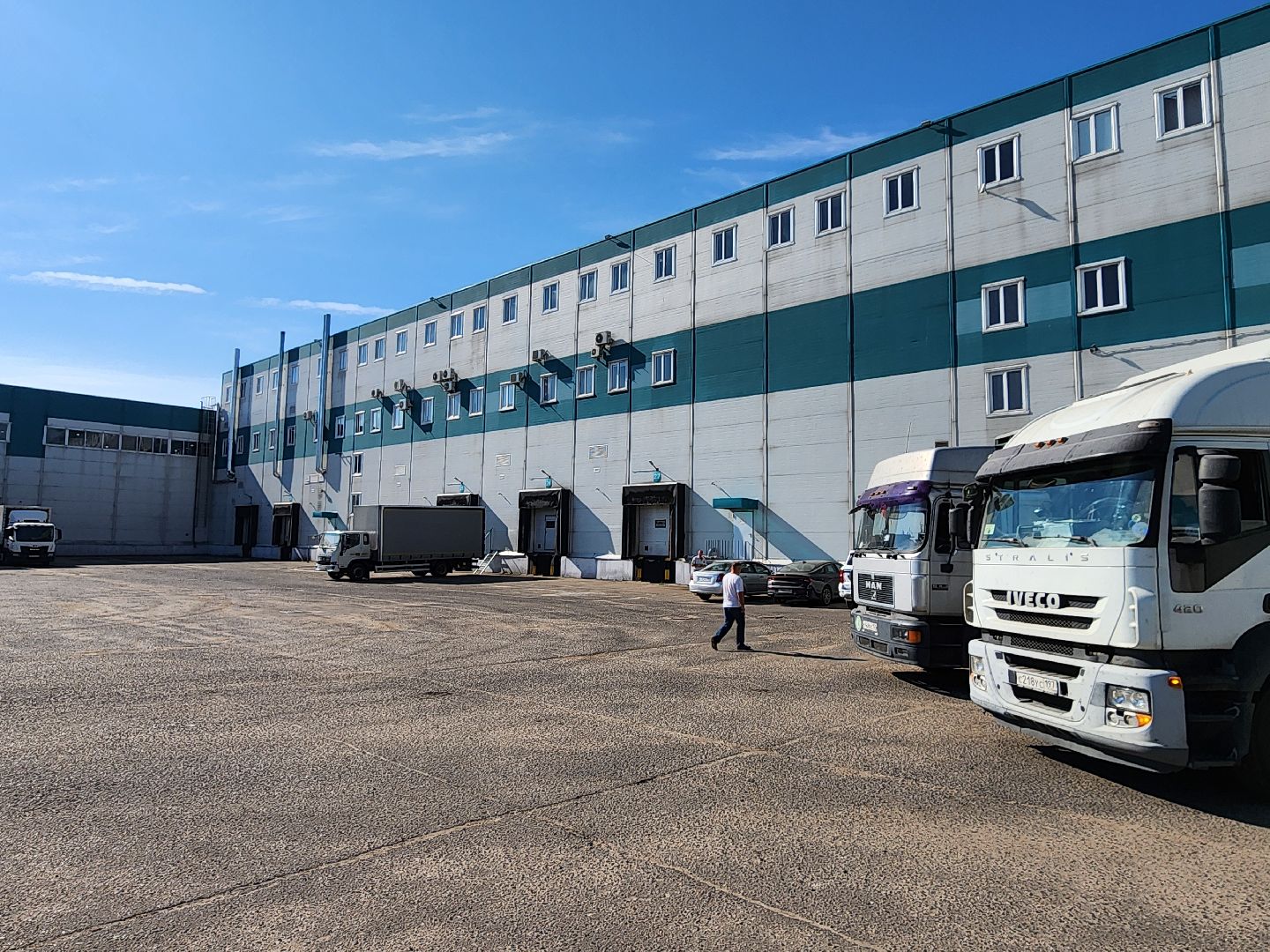 Чехов, мебельная фабрика Бюрократ, расширение производства, новый швейный цех, чехлы для кресел, новые рабочие места, производство мебели,