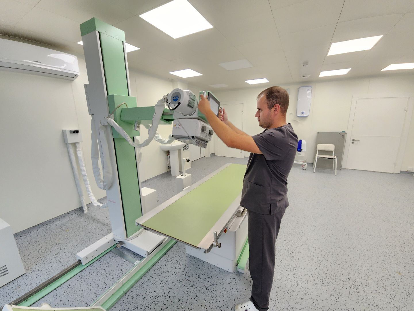 Чехов, Чеховская больница, новое оборудование, рентген-аппарат, рентгенкабинет, диагностика, исследования, рентгеновский комплекс, программа Здравоохранение Подмосковья,