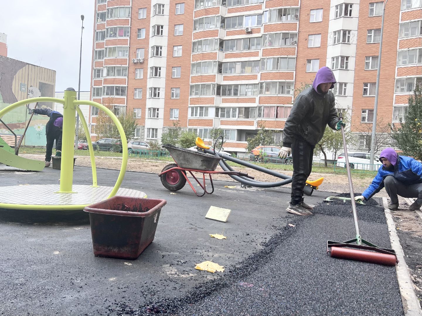 Балашиха, Подмосковье, модернизация детских игровых площадок, безопасное покрытие,благоустройство дворовой территории,