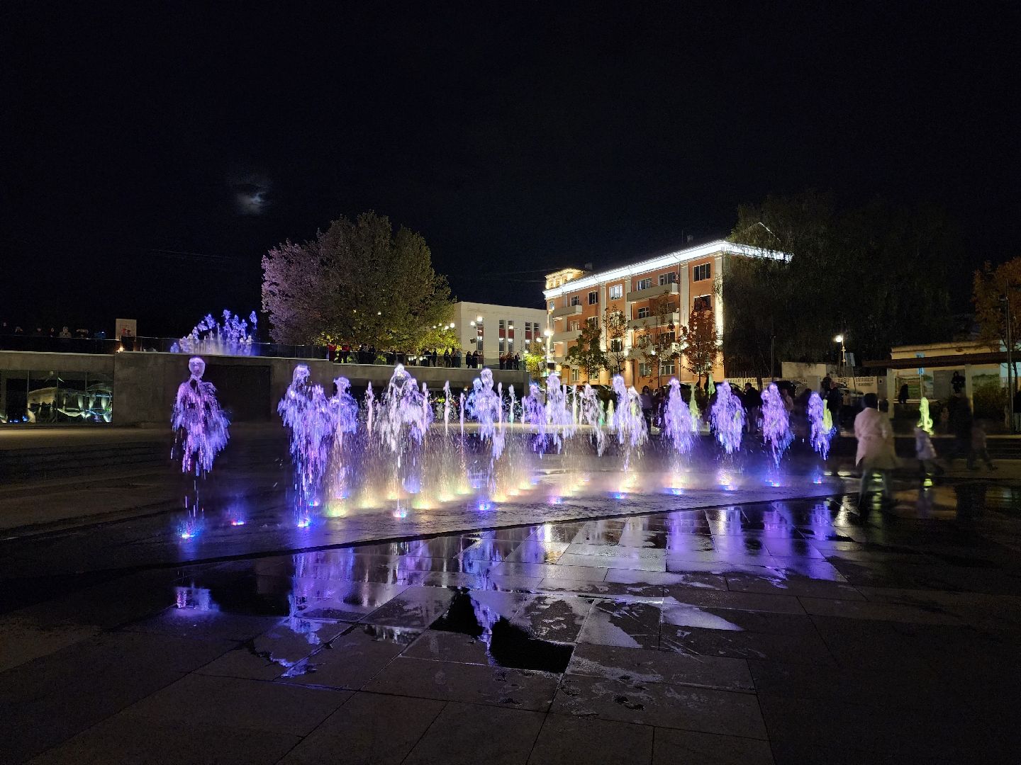 ногинск, жители, общество, фонтанная площадь, шоу фонтанов, концертная программа, фонтаны,