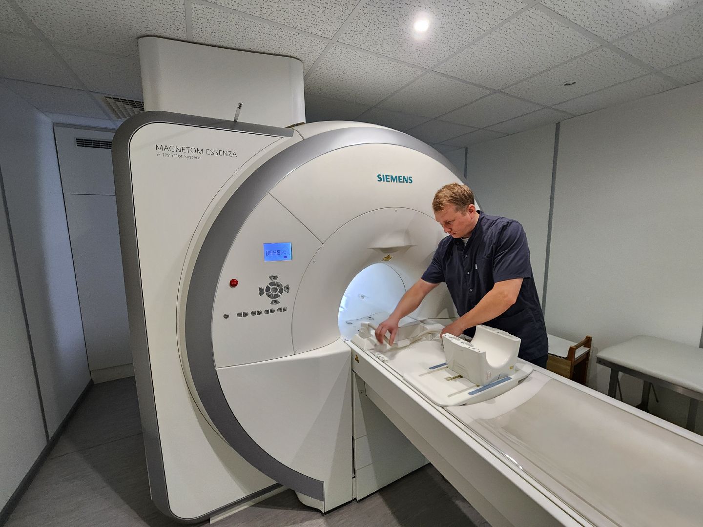 Чехов, Чеховская больница, услуги МРТ, магнитно-резонансная томография, диагностика, исследования, бесплатные услуги по ОМС, аппарат МРТ,