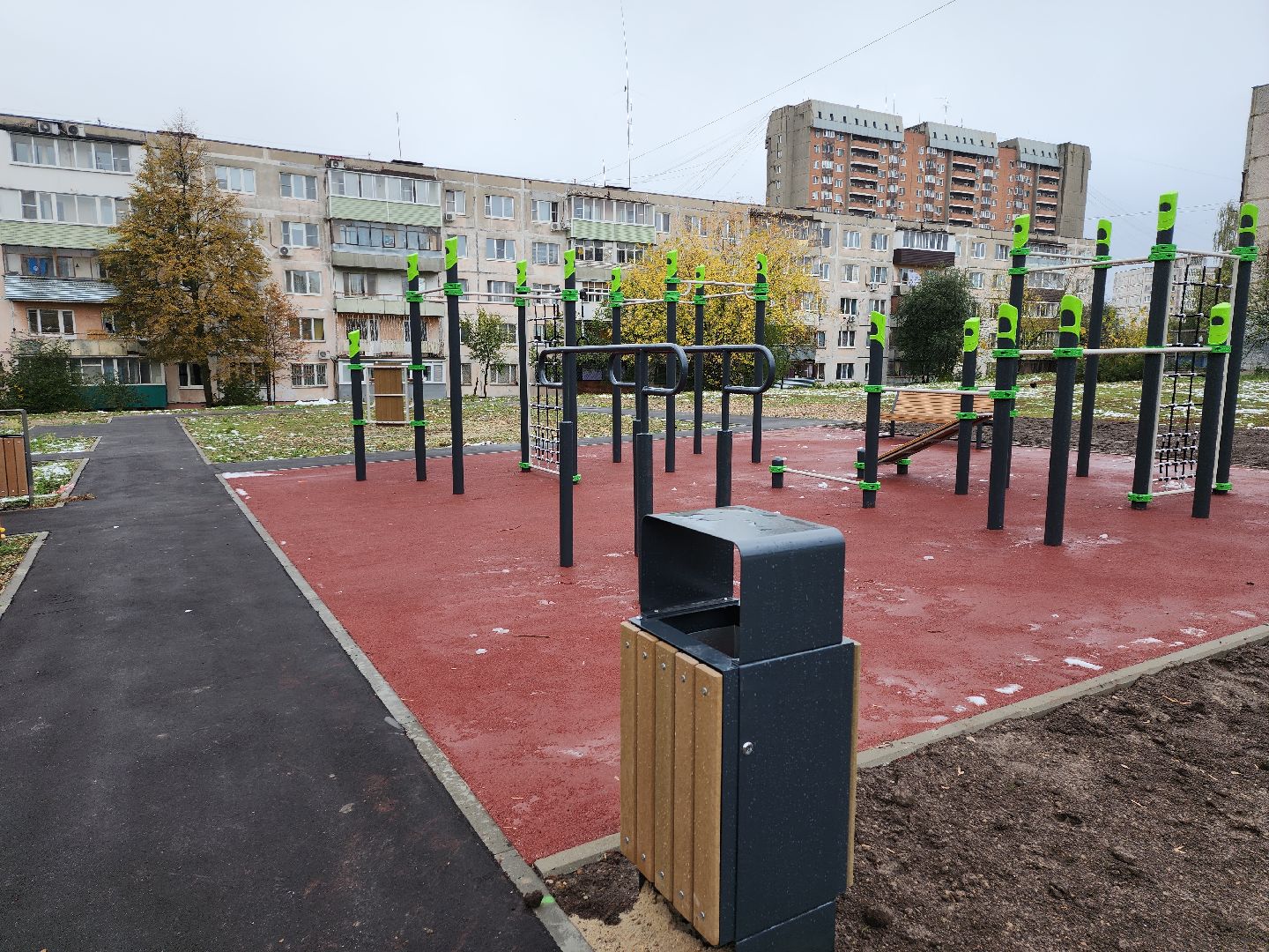 серпухов, подмосковье, воркаут-площадка, благоустройство, комплексное благоустройство двора,