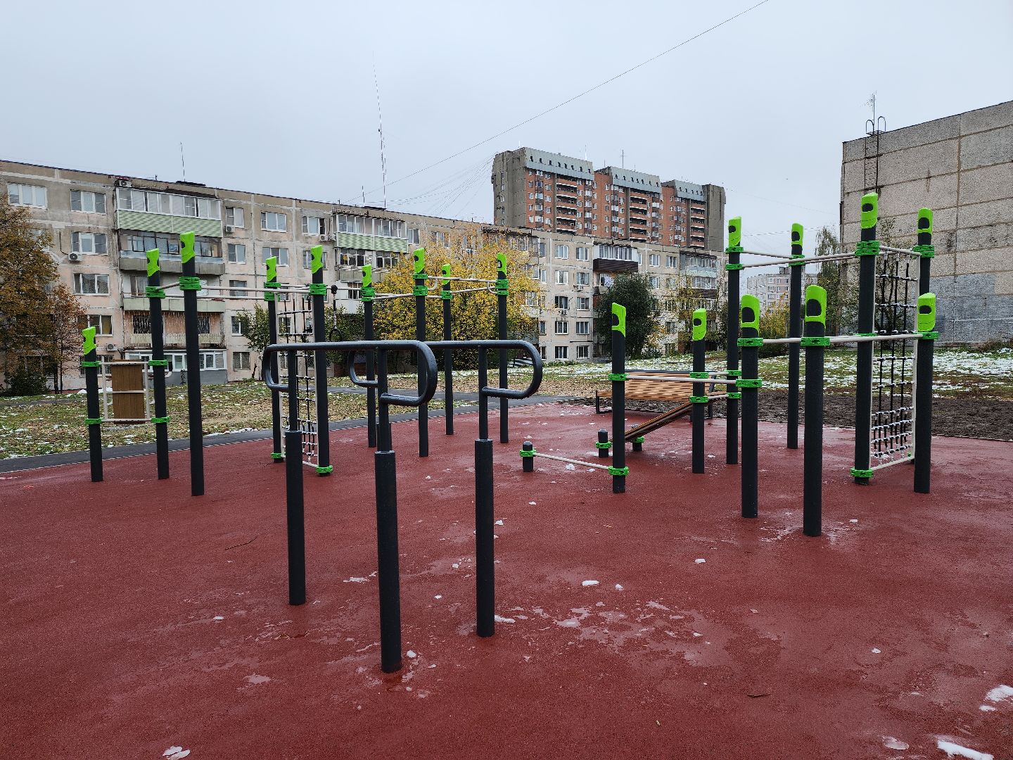 серпухов, подмосковье, воркаут-площадка, благоустройство, комплексное благоустройство двора,