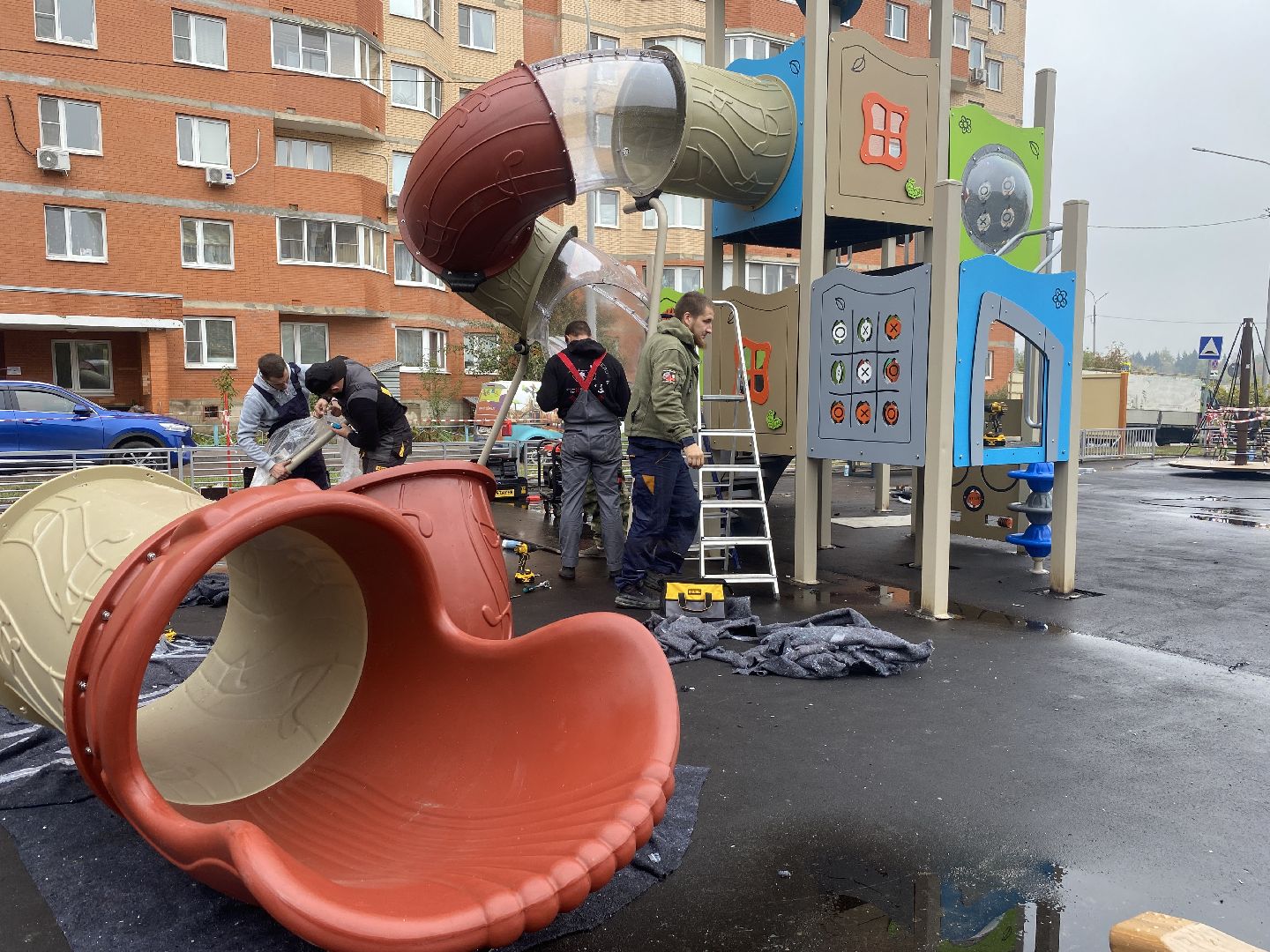 губернаторская детская площадка, Власиха благоустройство, новый игровой комплекс, игровой комплекс Забава, ГК Забава,