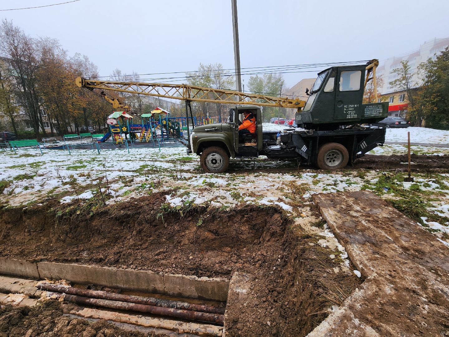 Чехов, микрорайон Венюково, улица Маркова, ремонт теплосети, восстановление теплоснабжения, замена трубы, подача тепла,