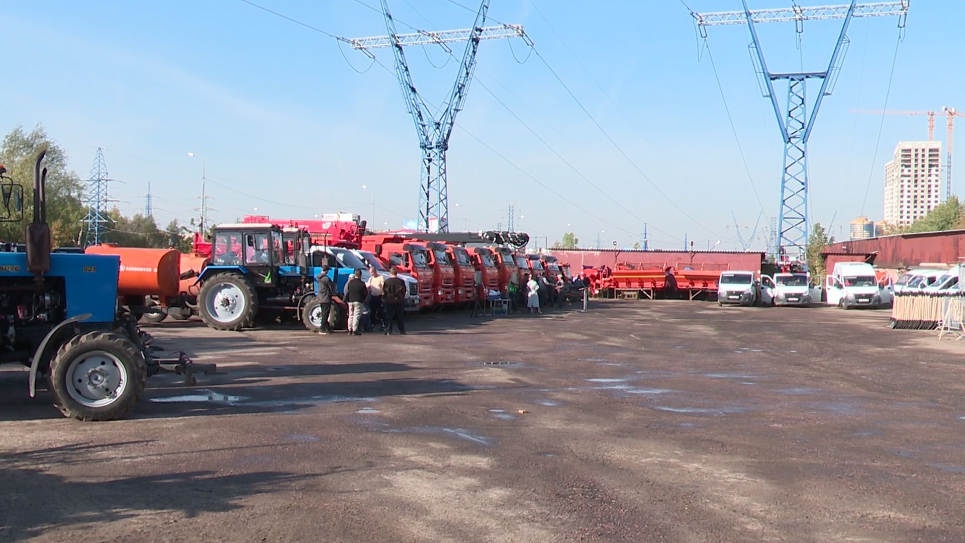 Реутов, ЖКХ, подготовка к зиме, техника, бобкэт, трактор,