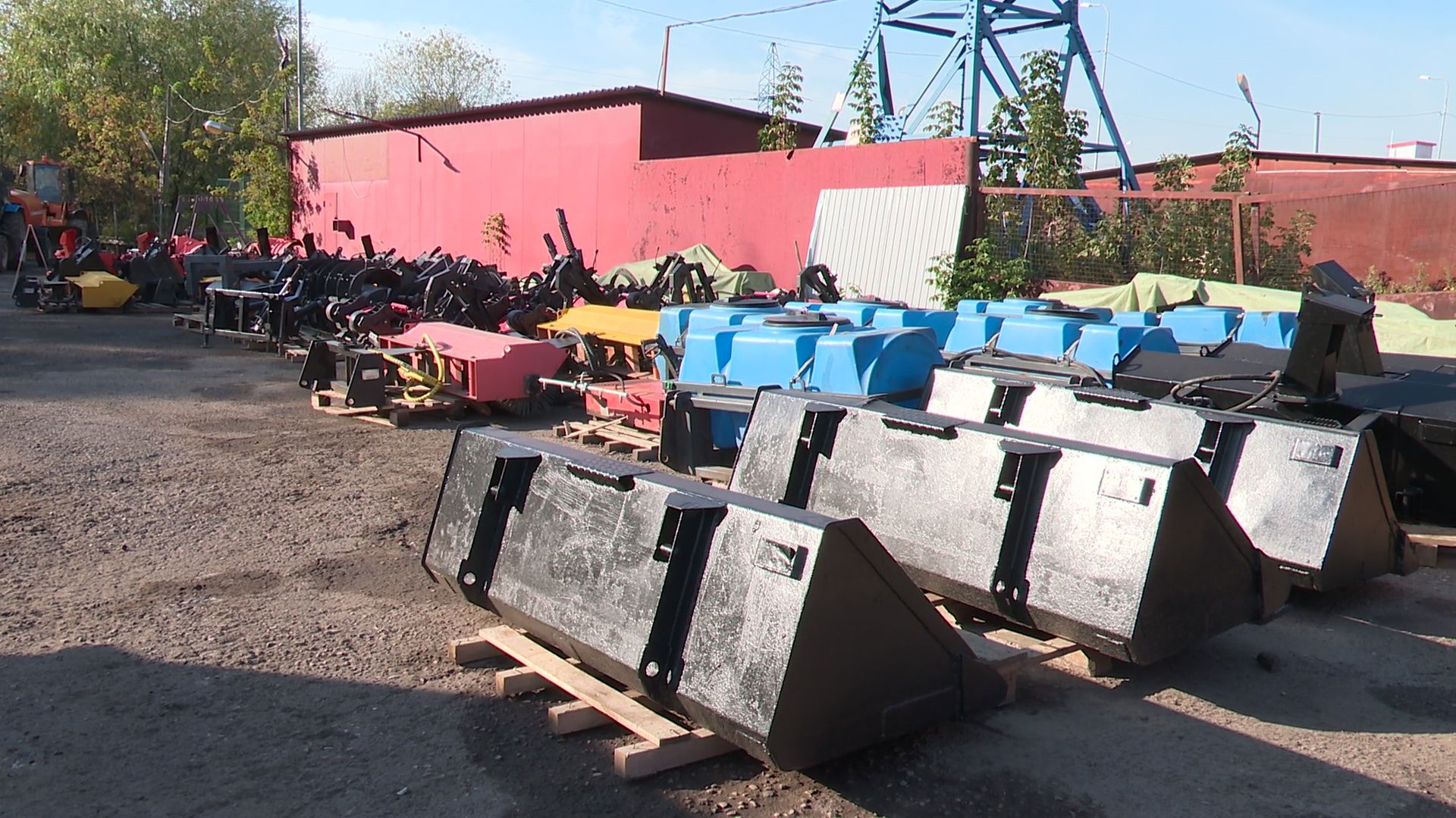 Реутов, ЖКХ, подготовка к зиме, техника, бобкэт, трактор,