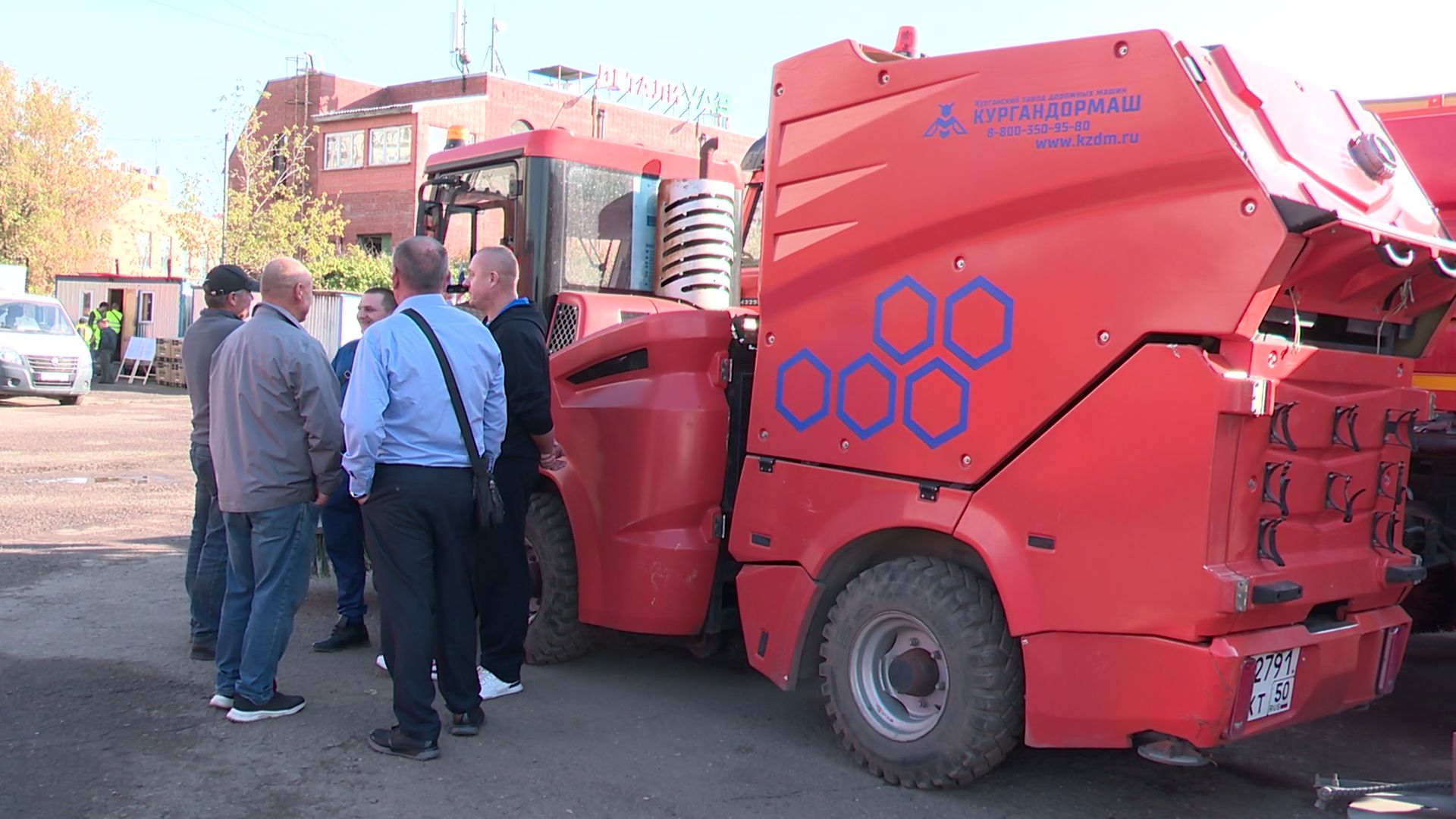 Реутов, ЖКХ, подготовка к зиме, техника, бобкэт, трактор,