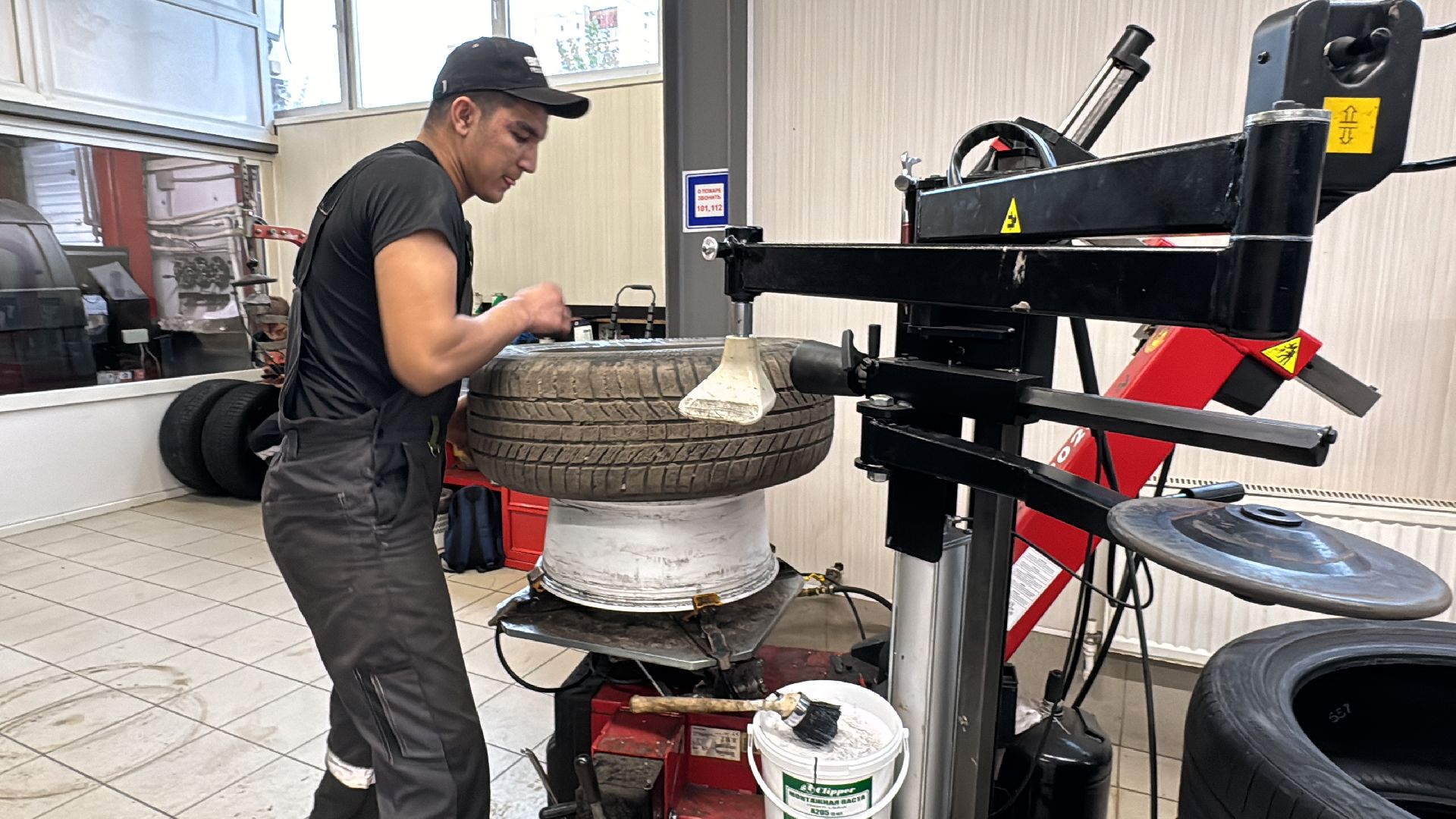 Волин, Обучение молодых специалистов, Автотехобслуживание, Рабочие профессии,