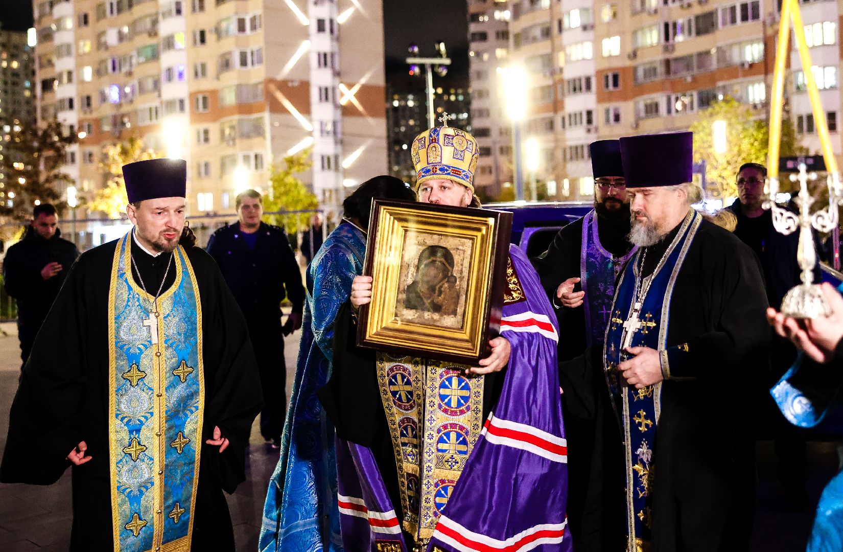 красногорск, икона казанской божьей матери, павшинская пойма, молебен о победе,