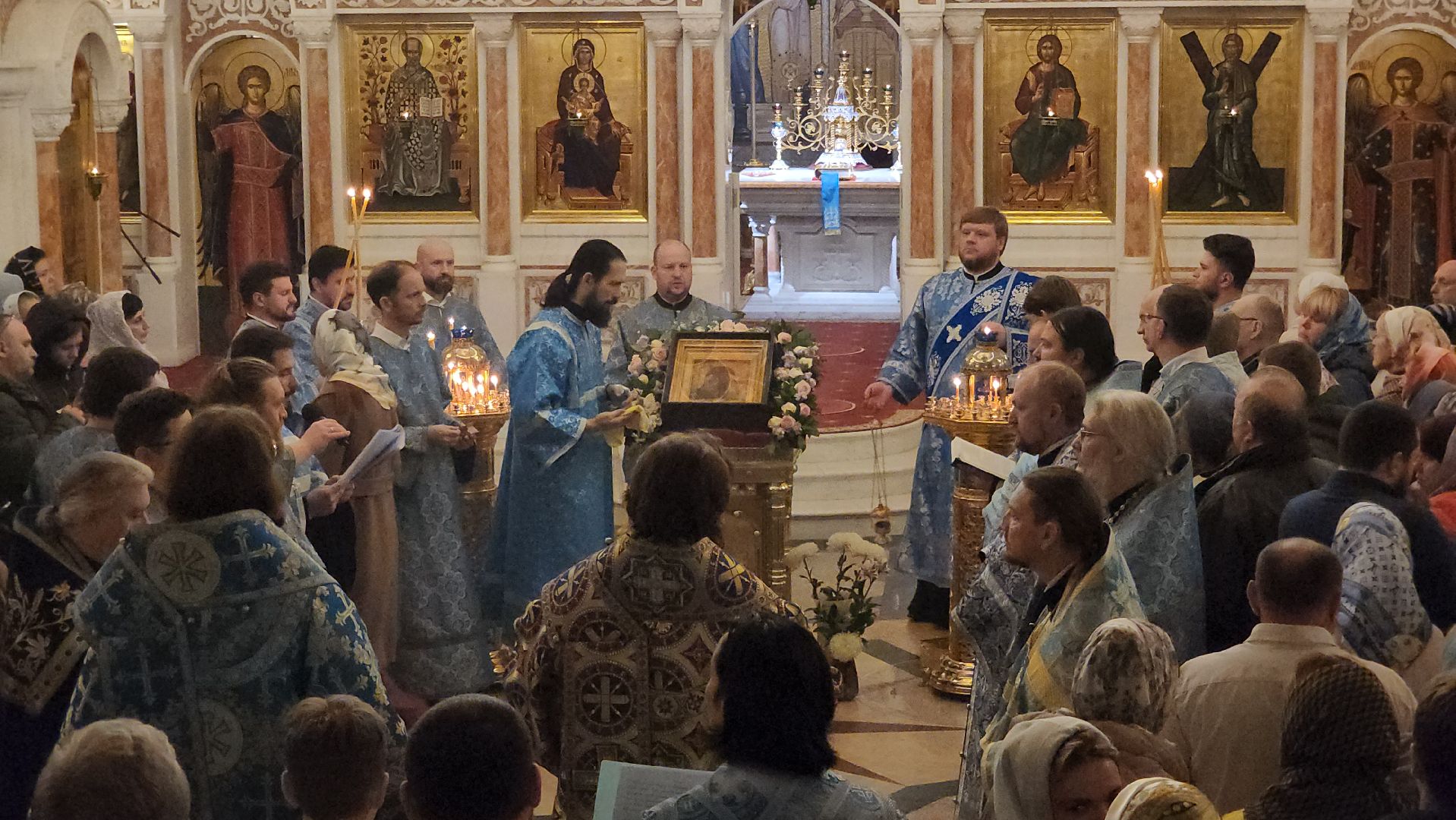 казанская икона божьей матери, литургия, павшинская пойма, красногорск, никольский храм,