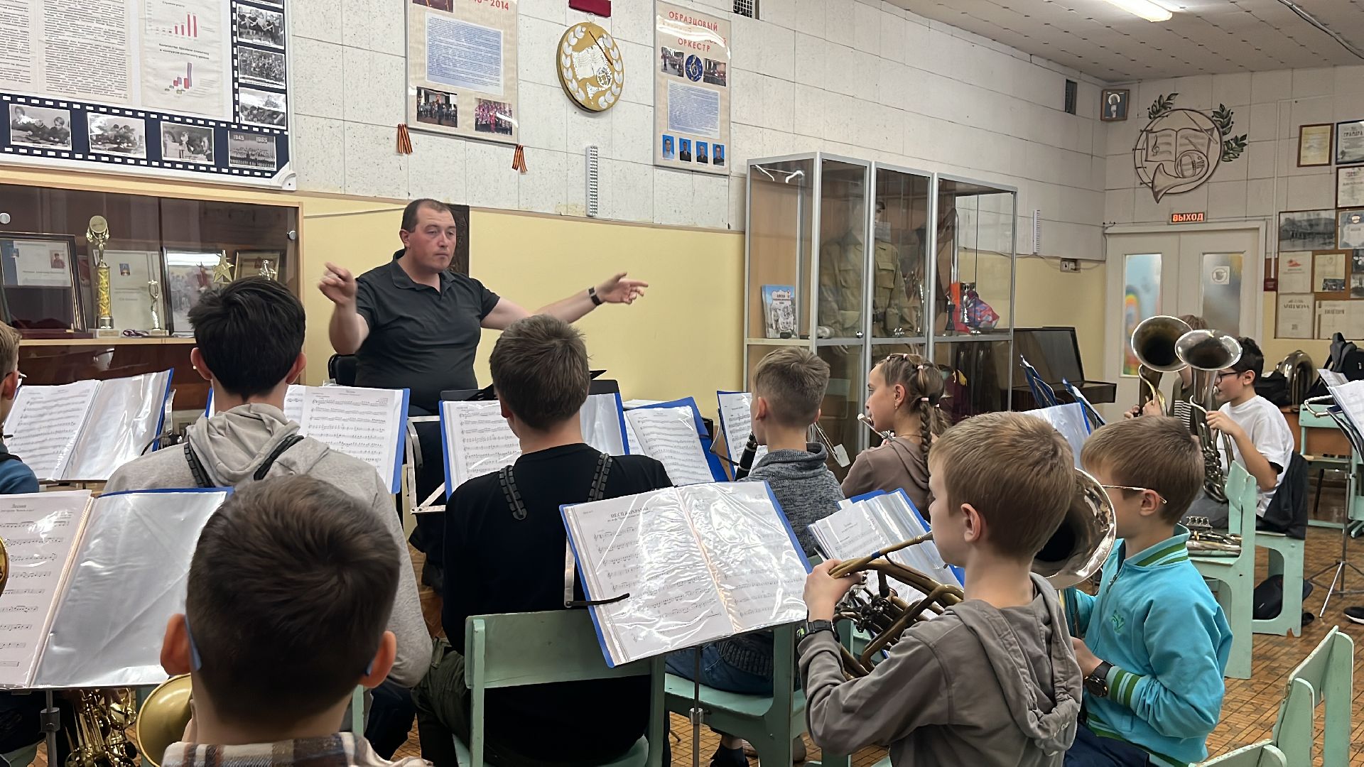 оркестр, детский оркестр, духовой оркестр, съемки кино, съемки сериала,