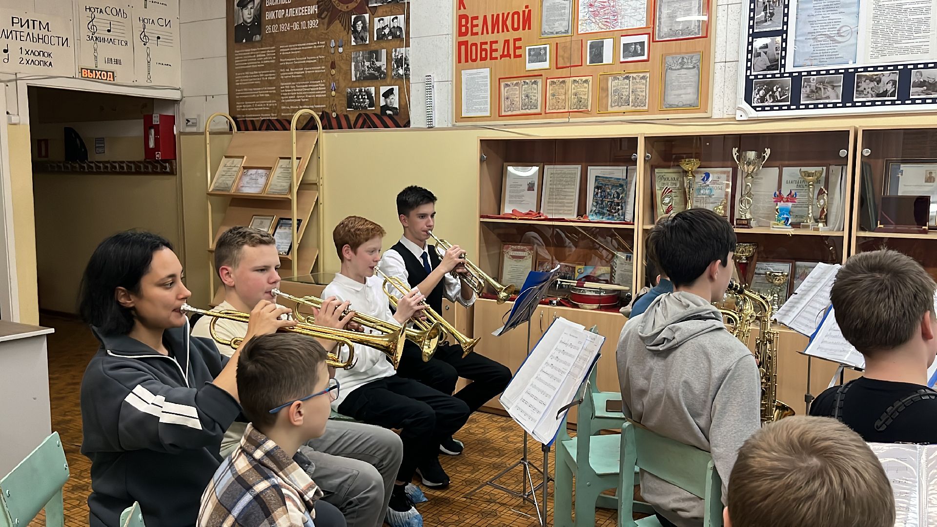 оркестр, детский оркестр, духовой оркестр, съемки кино, съемки сериала,