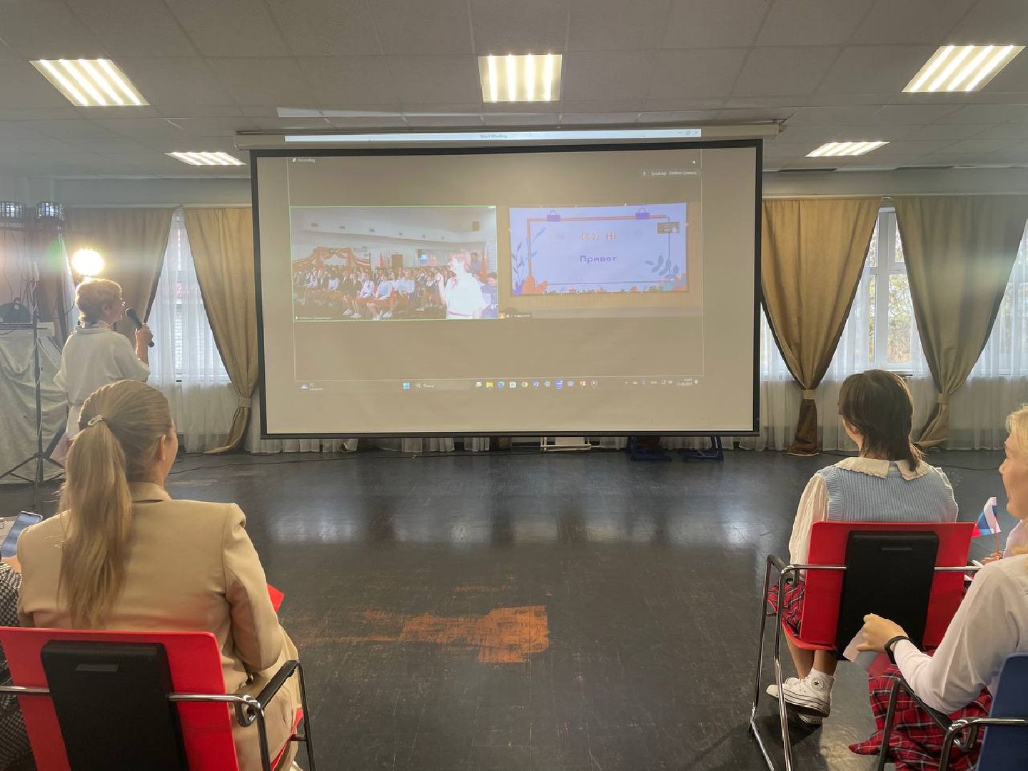 Дмитров, Гимназия Дмитров, Чжаоцин,