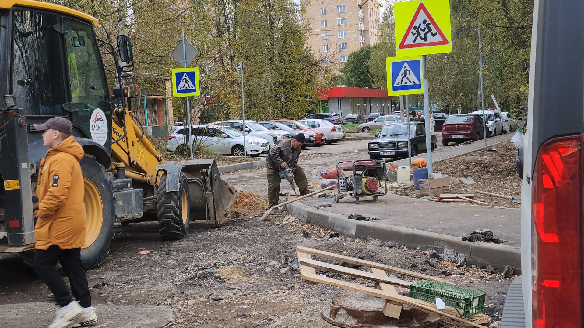 долгопрудный, Бригантина, пешеходные дорожки, забор, ремонт,