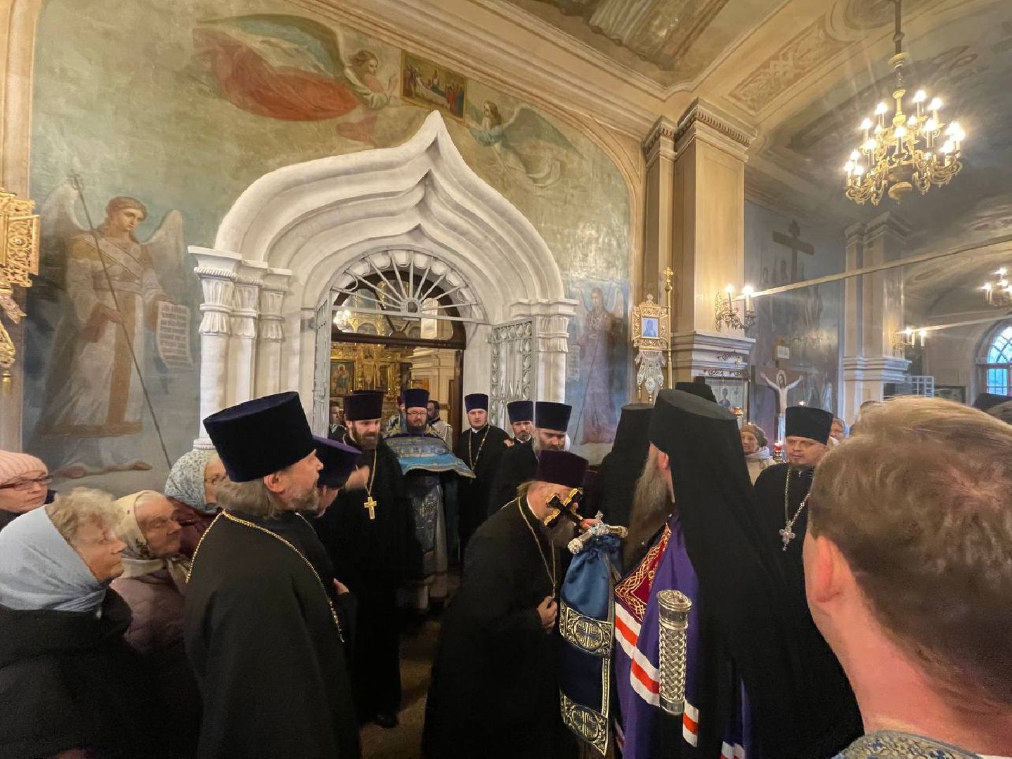 Дмитров, Успенский собор, Казанская икона Божьей матери,