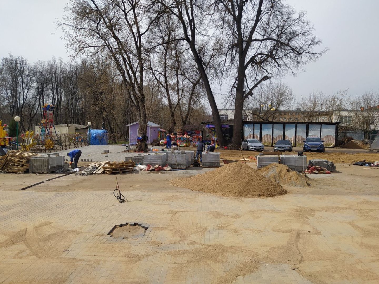 Истра, Парк аттракционов, аттракционы, майские праздники