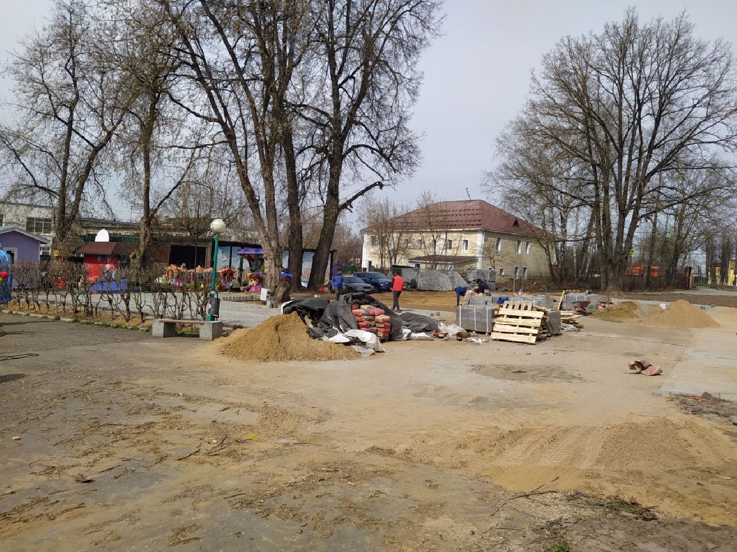 Истра, Парк аттракционов, аттракционы, майские праздники