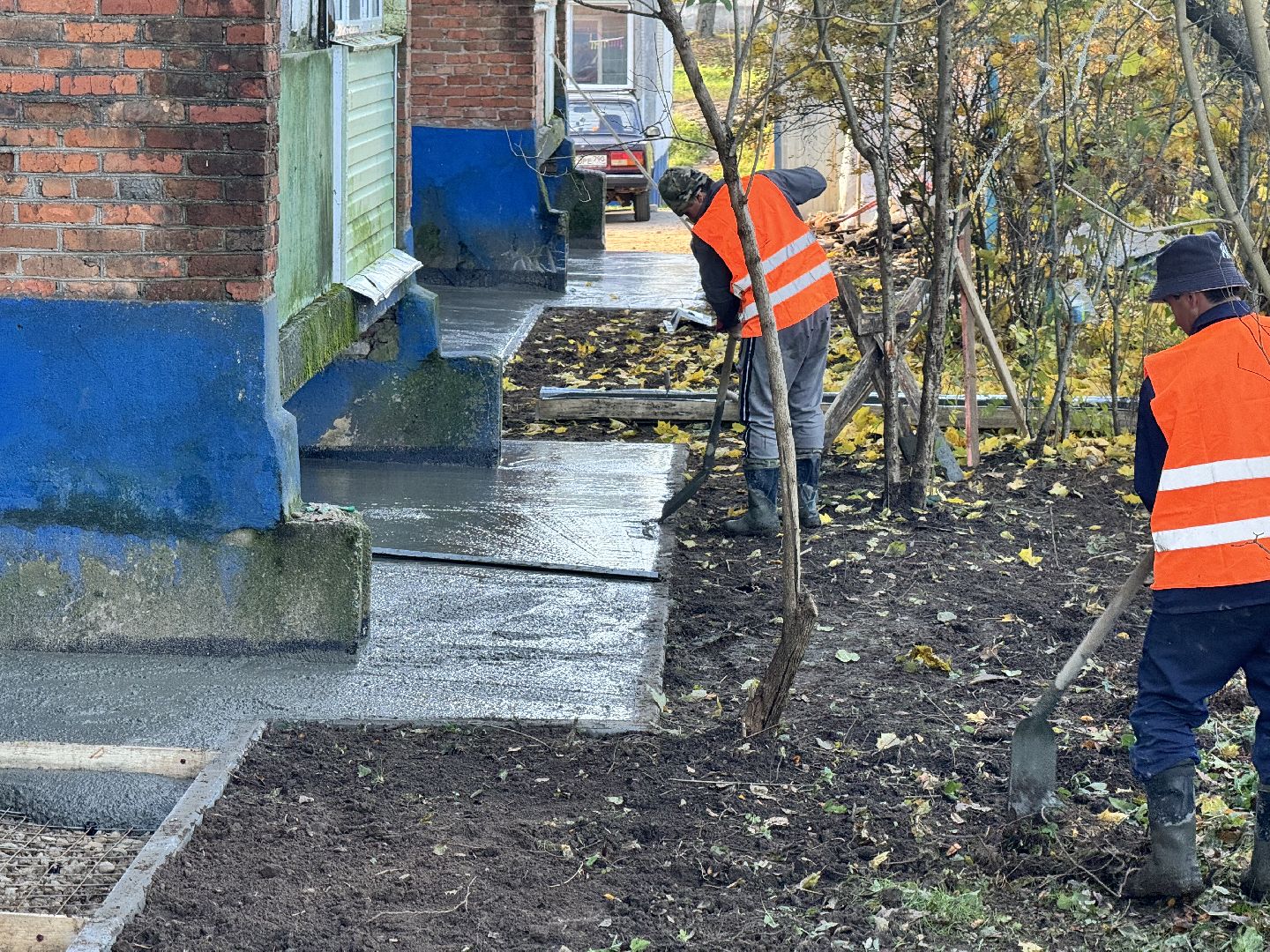 шаховская, отмостка, ремонт фасада, ремонт фасада дома,