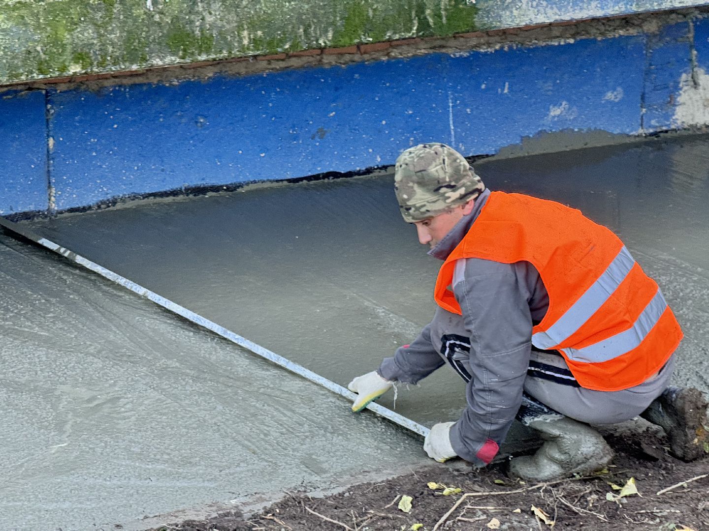 шаховская, отмостка, ремонт фасада, ремонт фасада дома,