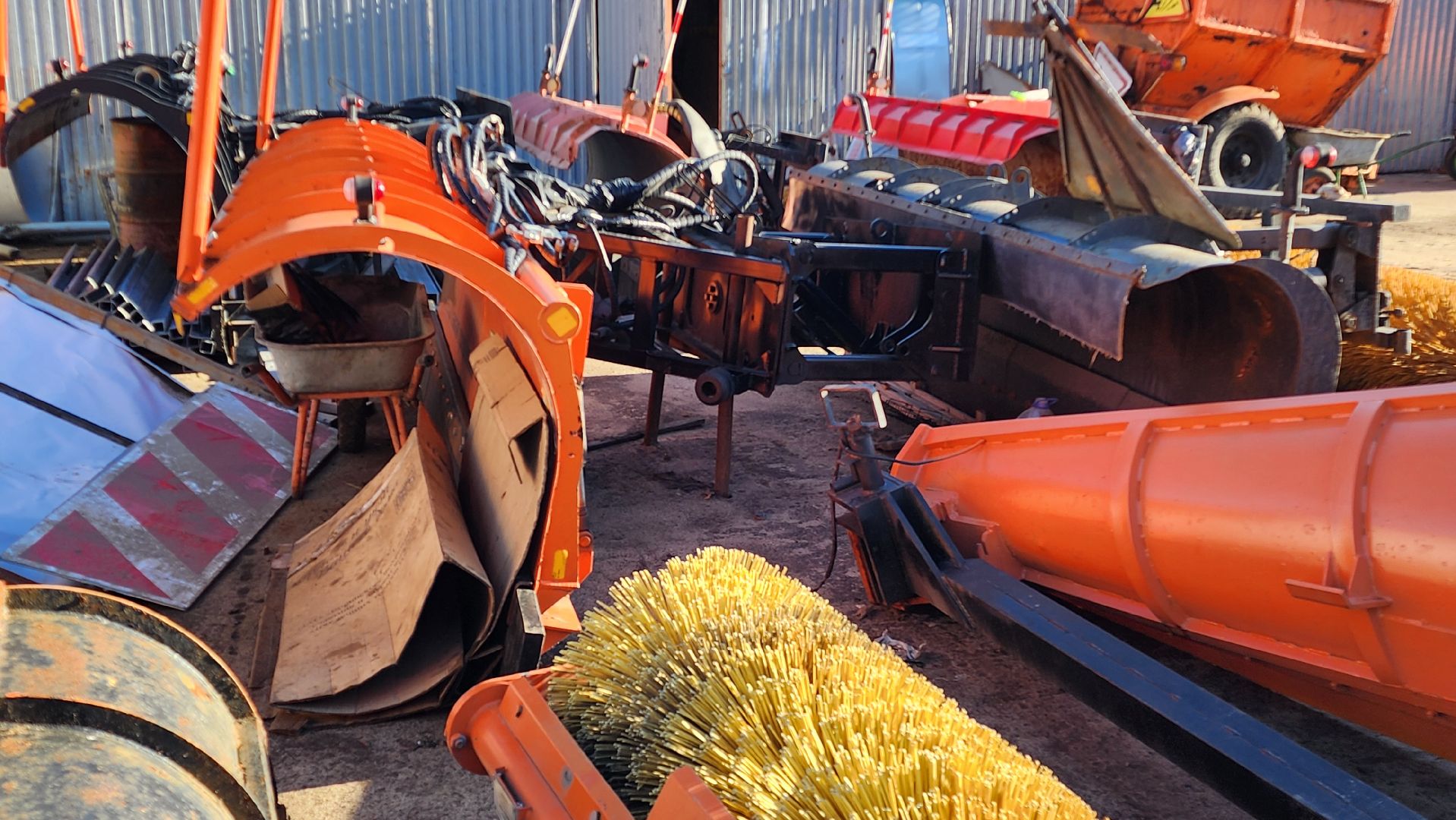 Бронницы, Коммунальные службы готовы к зиме, Техника в Бронницах к зиме готова, Бронницкий ДорСервис,