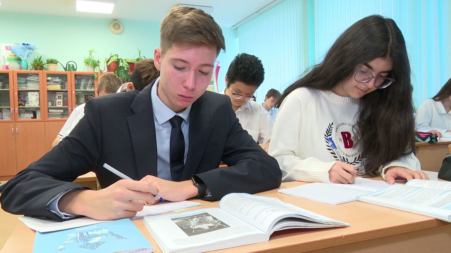 Реутов, образование, олимпиады, центр Омега, одаренные школьники, подготовка к олимпиадам,