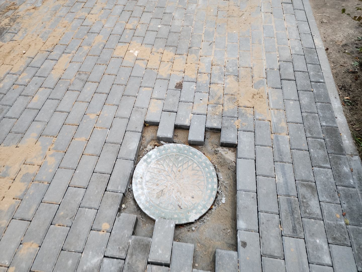 долгопрудный, жк бригантина, тротуарная плитка, бордюр,дорожные столбики, благоустройство,