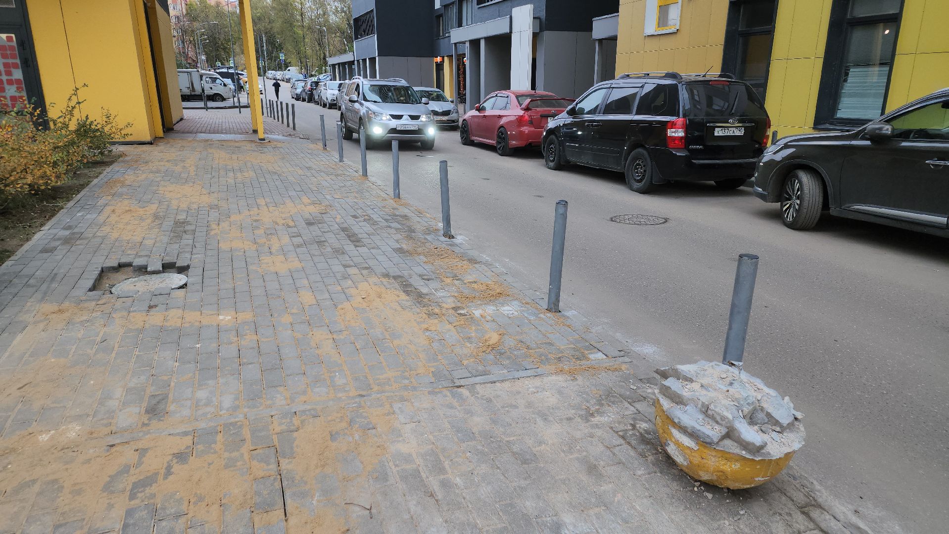 долгопрудный, жк бригантина, тротуарная плитка, бордюр,дорожные столбики, благоустройство,