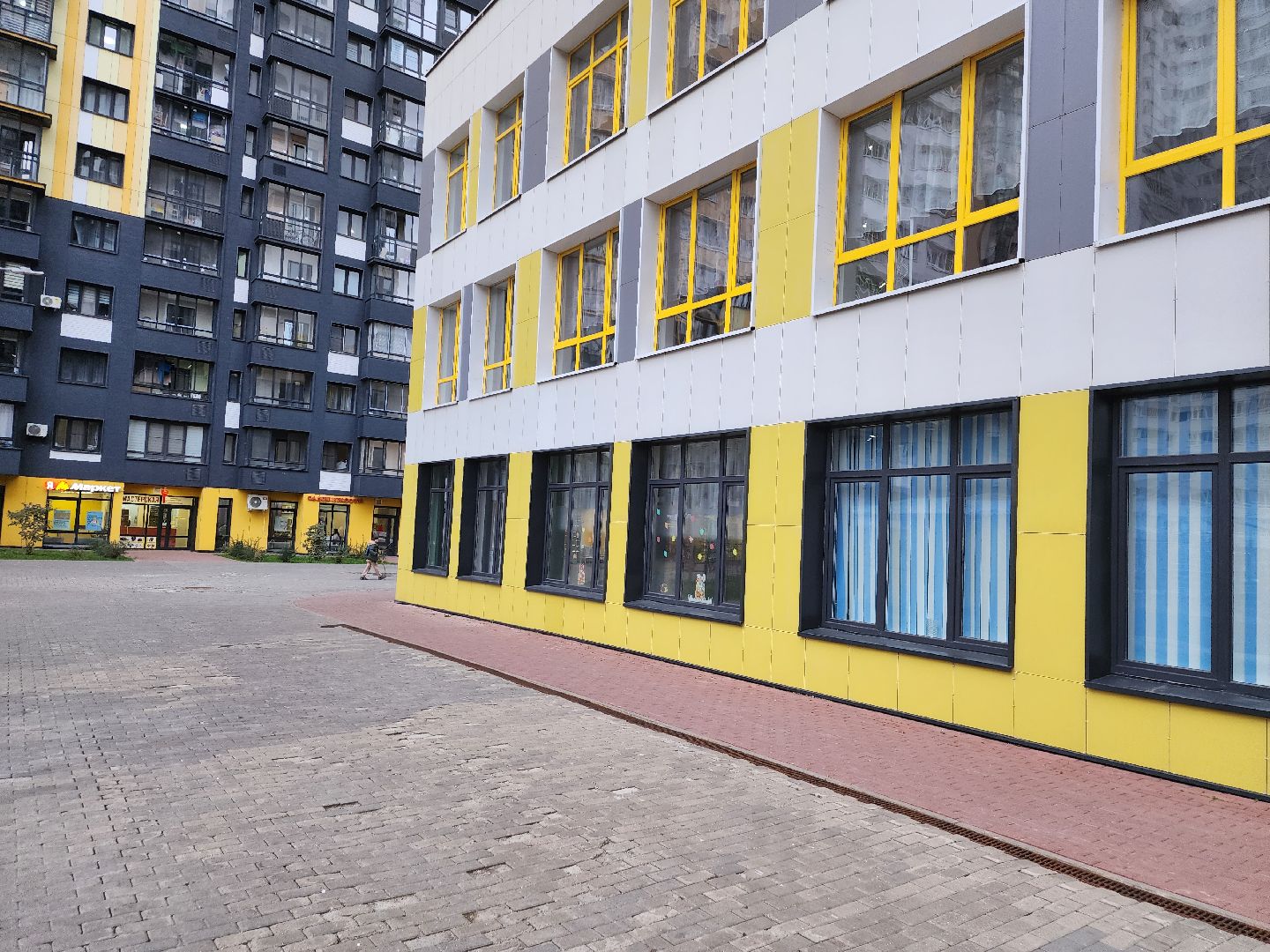 долгопрудный, жк бригантина, тротуарная плитка, бордюр,дорожные столбики, благоустройство,