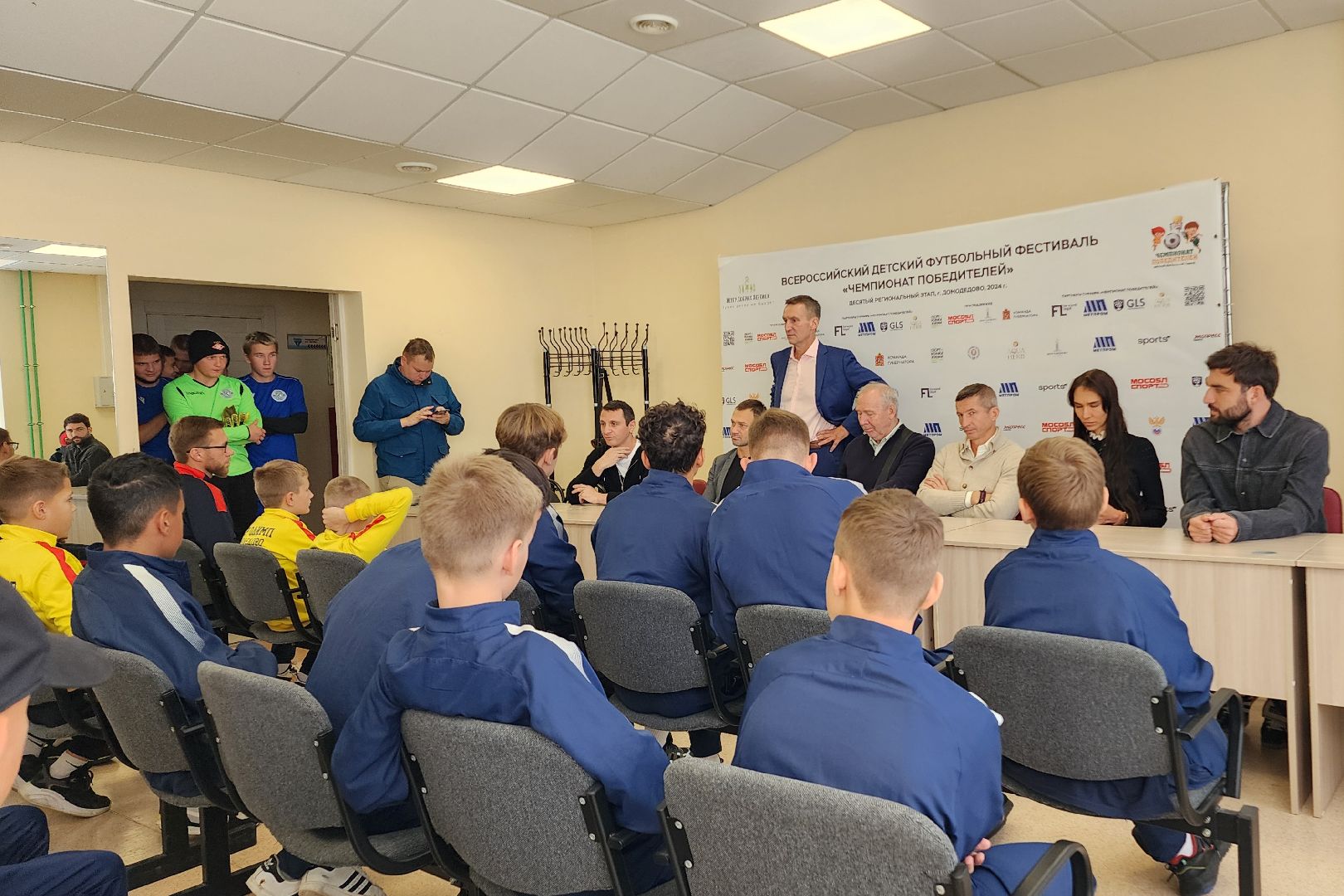 Домодедово, Подмосковье, Футбол, Алан Дзагоев, Евгений Алдонин, Александр Самедов, Дмитрий Сычев, Олег Романцев,