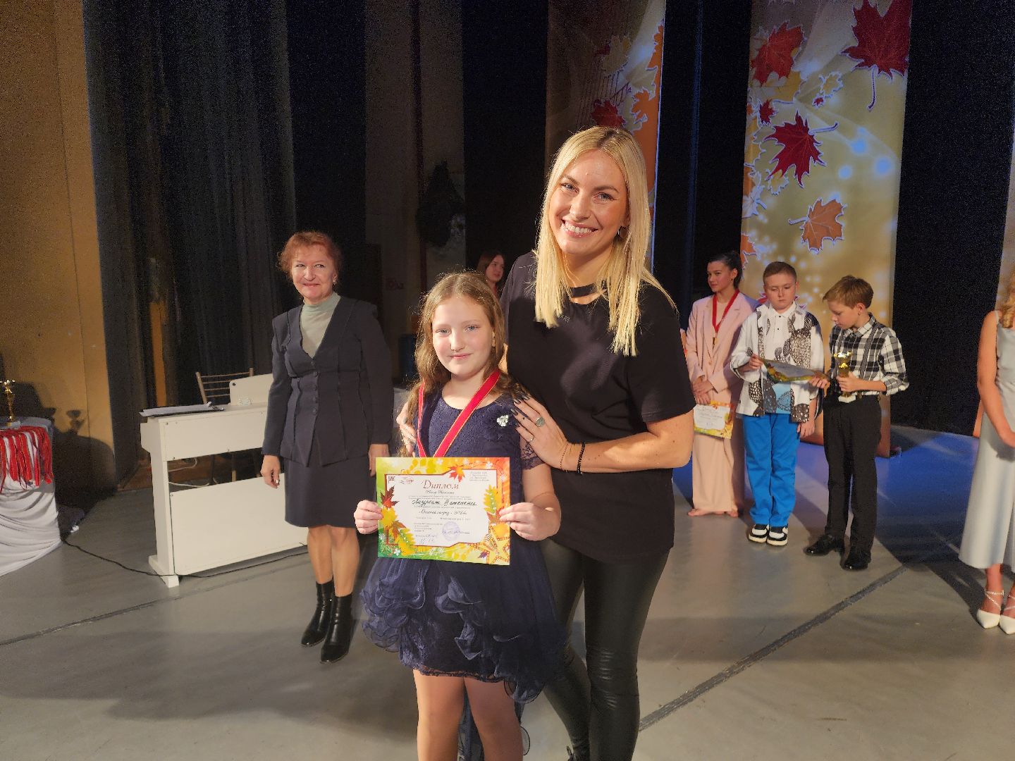 красноармейск, городской округ пушкинский, эстрада, конкурс эстрадной песни, осенний каприз,