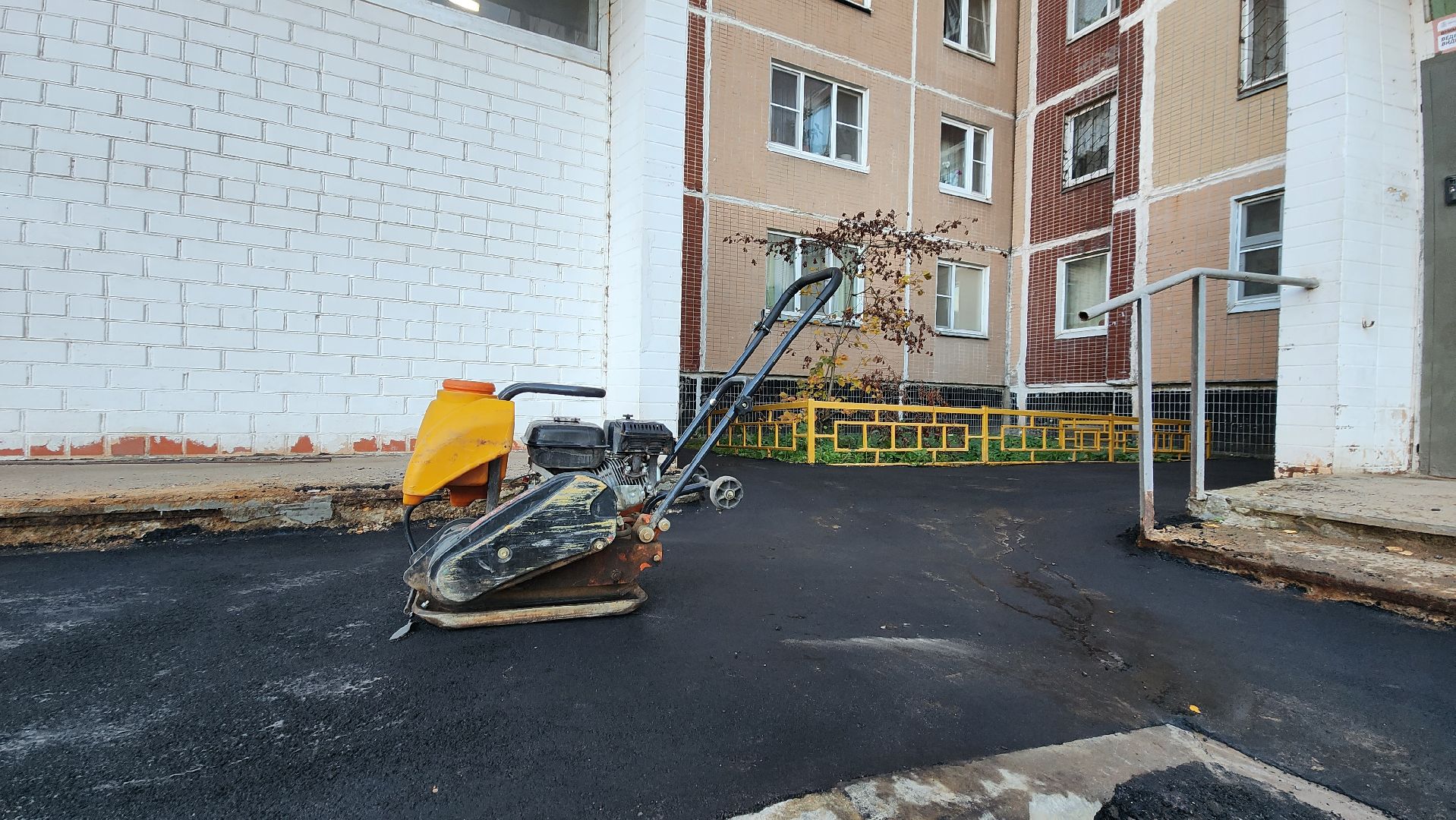 укладка асфальта, тротуары, Лобня,