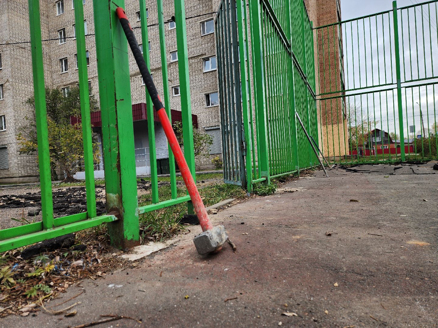 серпухов, улица комсомольская, универсальная площадка, мини-футбол, баскетбол,