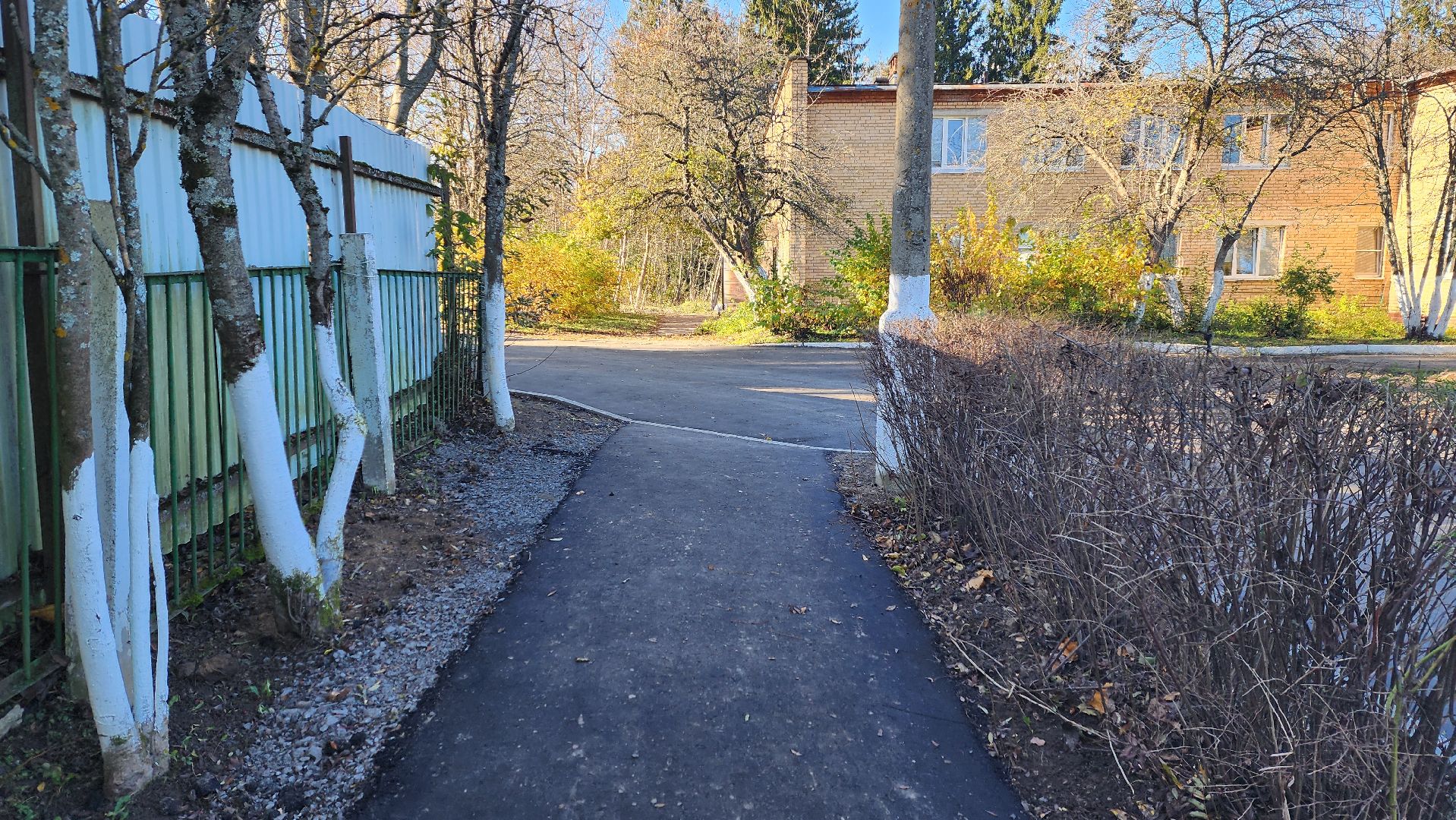 Солнечногорск, поселок Смирновка, Школа Солнечная, благоустройство, новый асфальт,