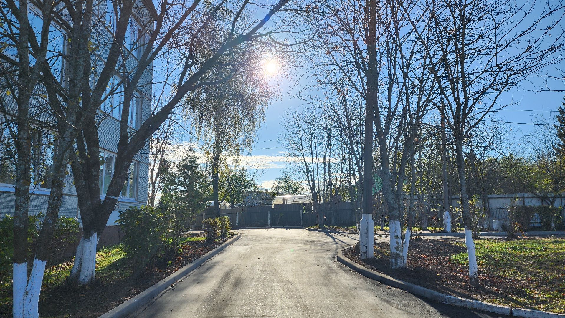 Солнечногорск, поселок Смирновка, Школа Солнечная, благоустройство, новый асфальт,