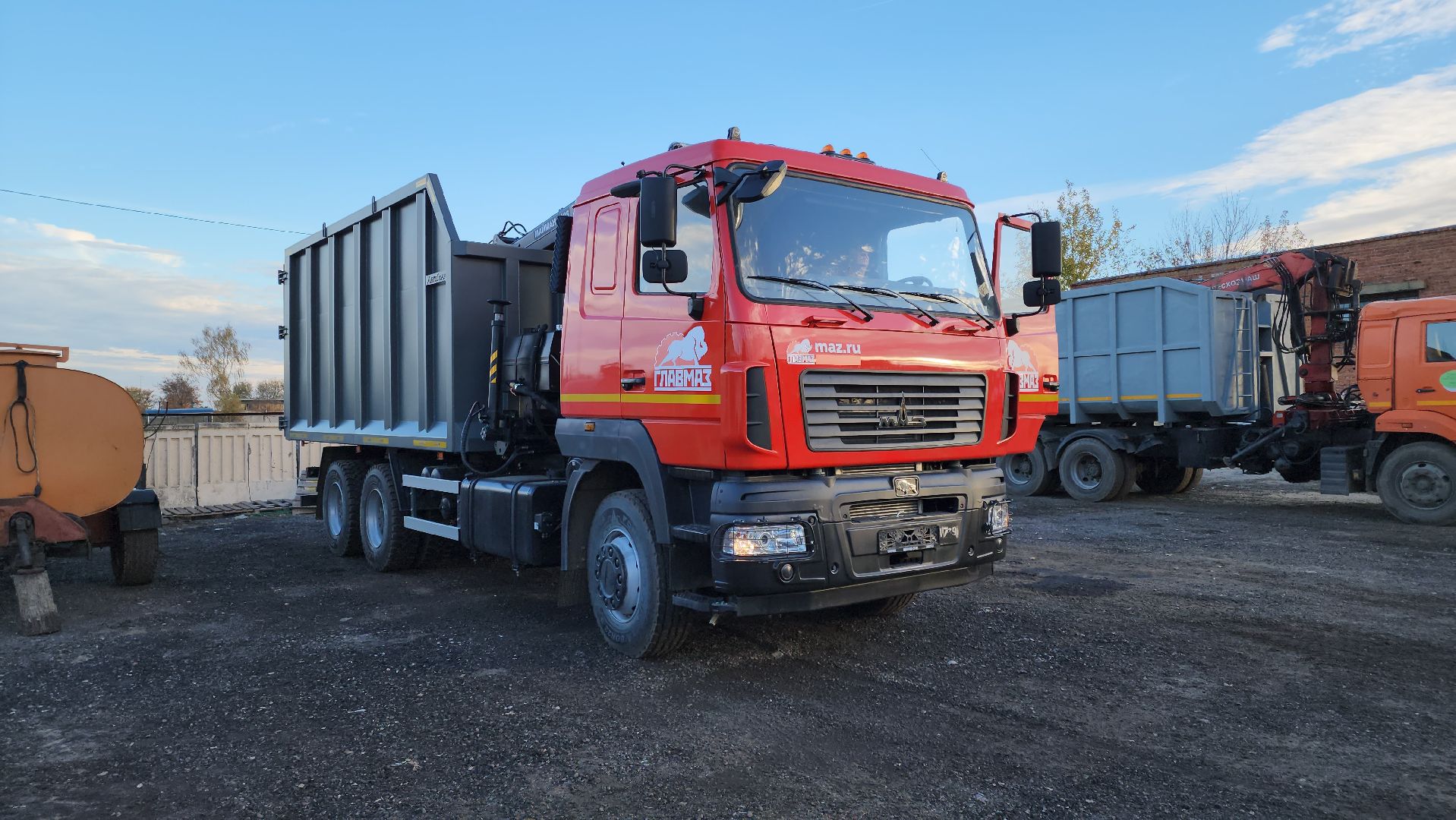 кашира, коммунальная техника, ломовоз,