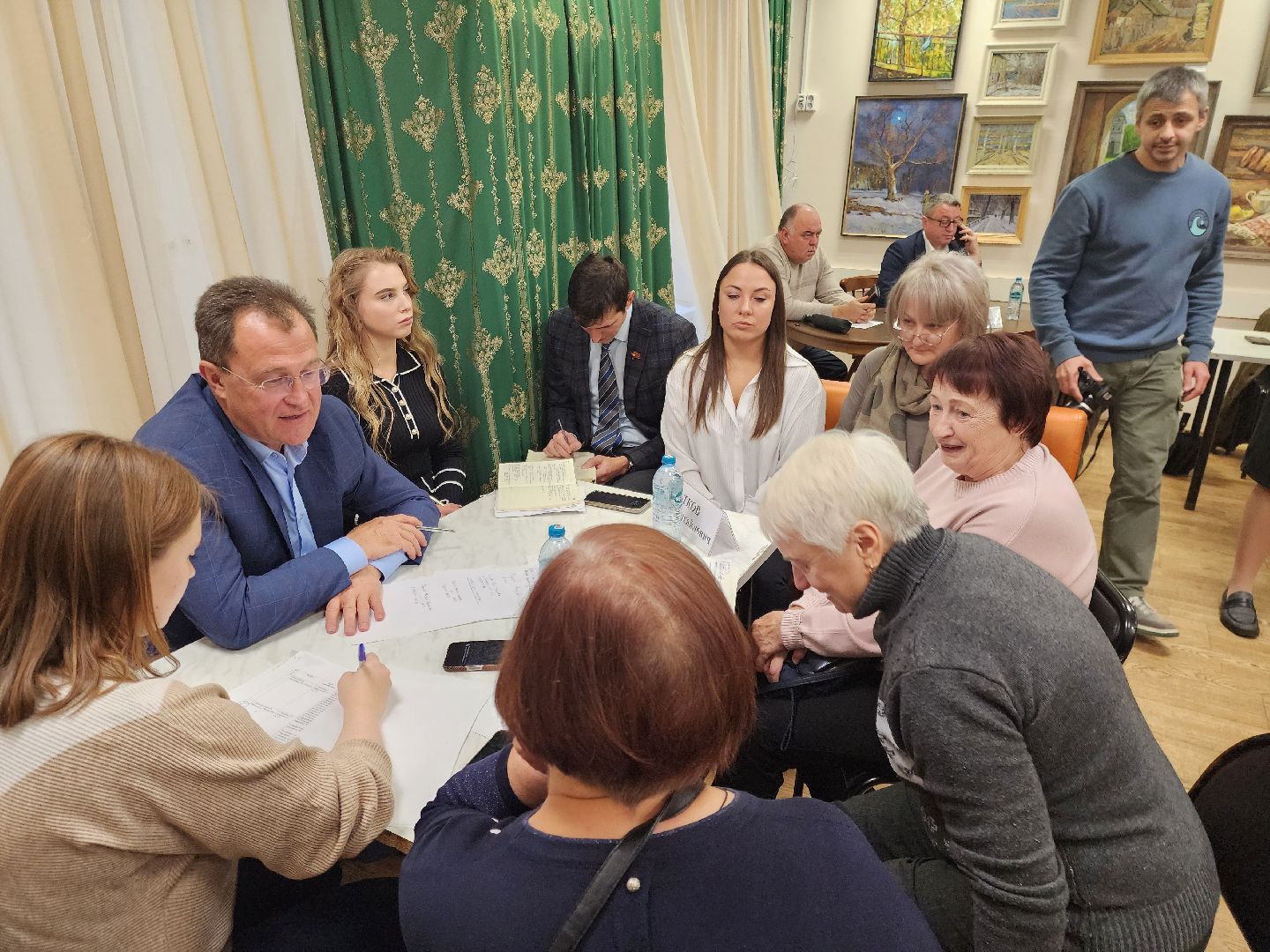 выездная администрация, жители, общество, крыша, протечка крыши, управляющая компания, власть, капитальный ремонт,