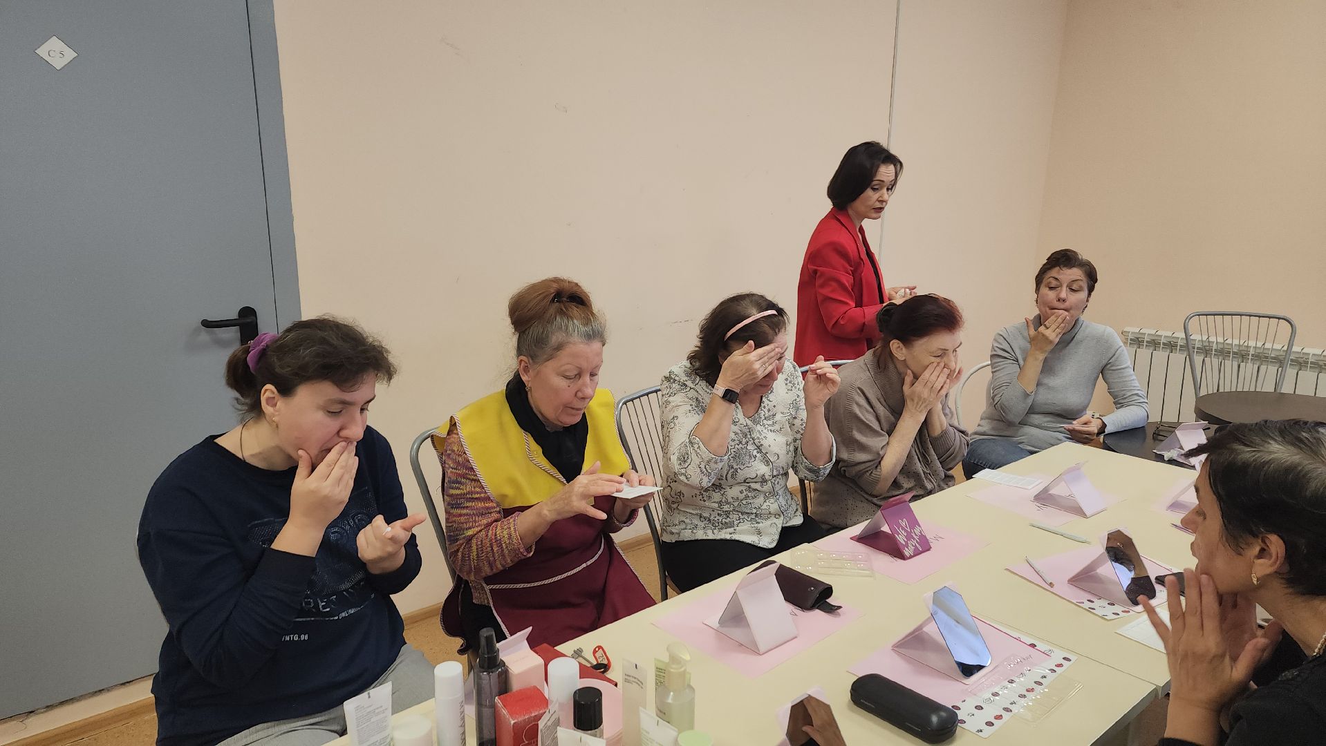 ивантеевка, пушкинский, красота, уход за кожей, уход за лицом, уход за руками, мамино время, мамы подмосковья, центр социального обслуживания,