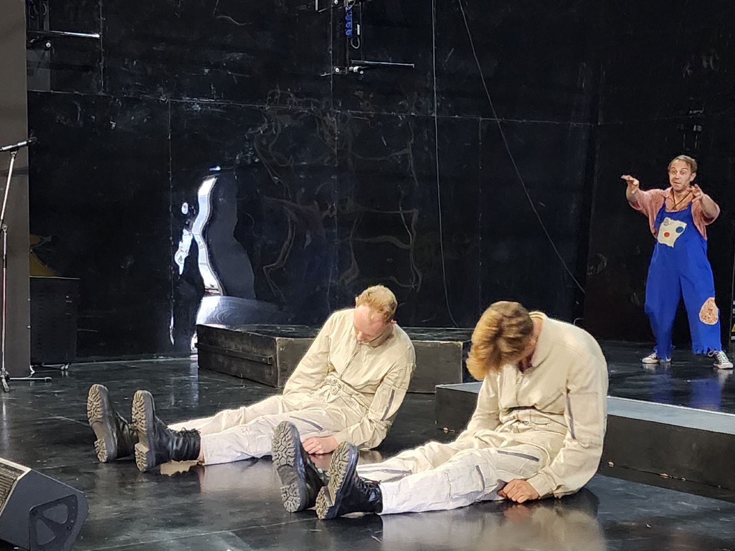 Подольск, Культура, Спектакль, А зори здесь тихие, подольский драматический театр,