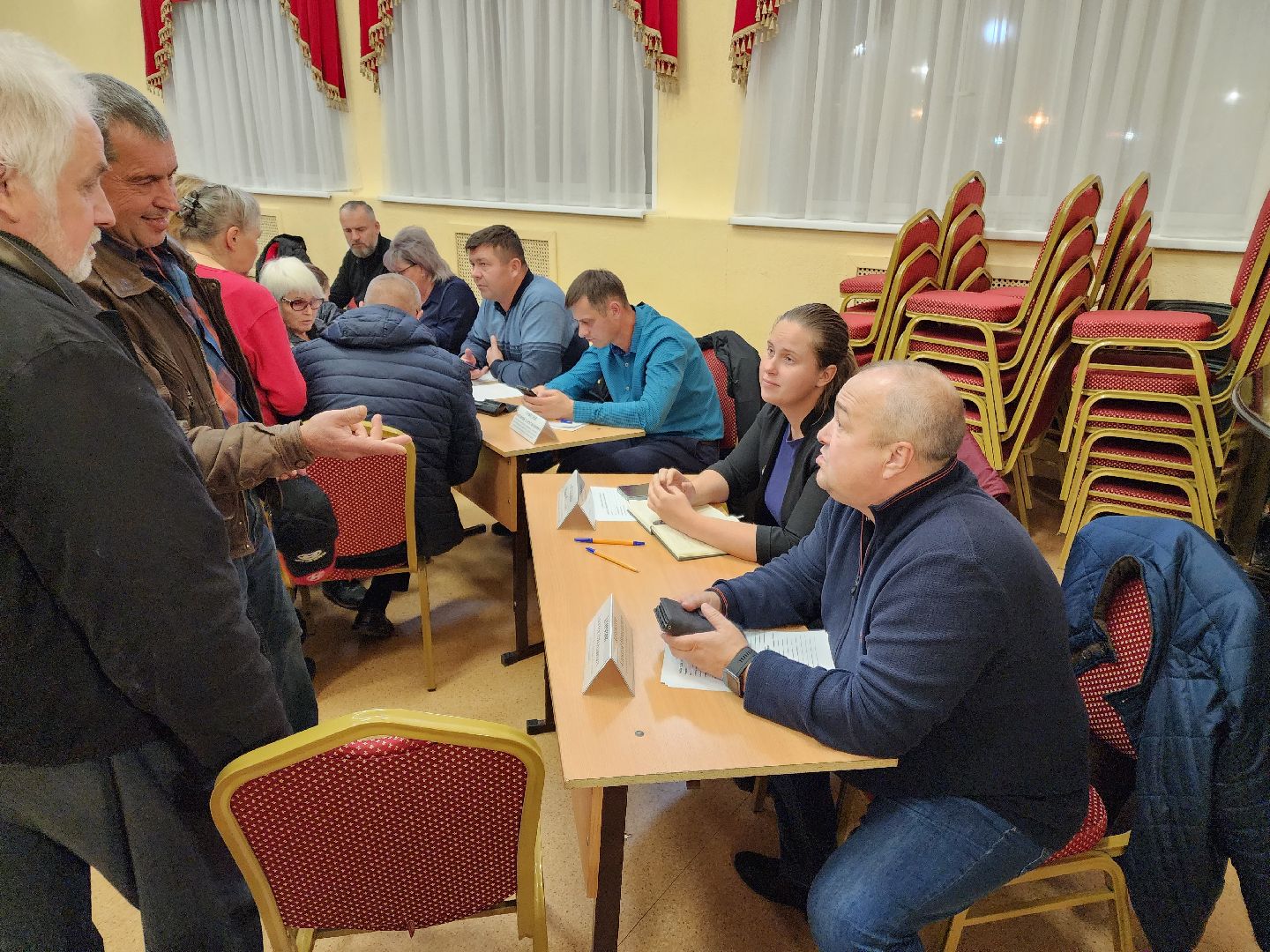 Чехов, село Троицкое, выездная администрация, встреча с жителями, обращения граждан, освещение, уборка территорий, оплата коммунальных услуг, глава округа михаил собакин,