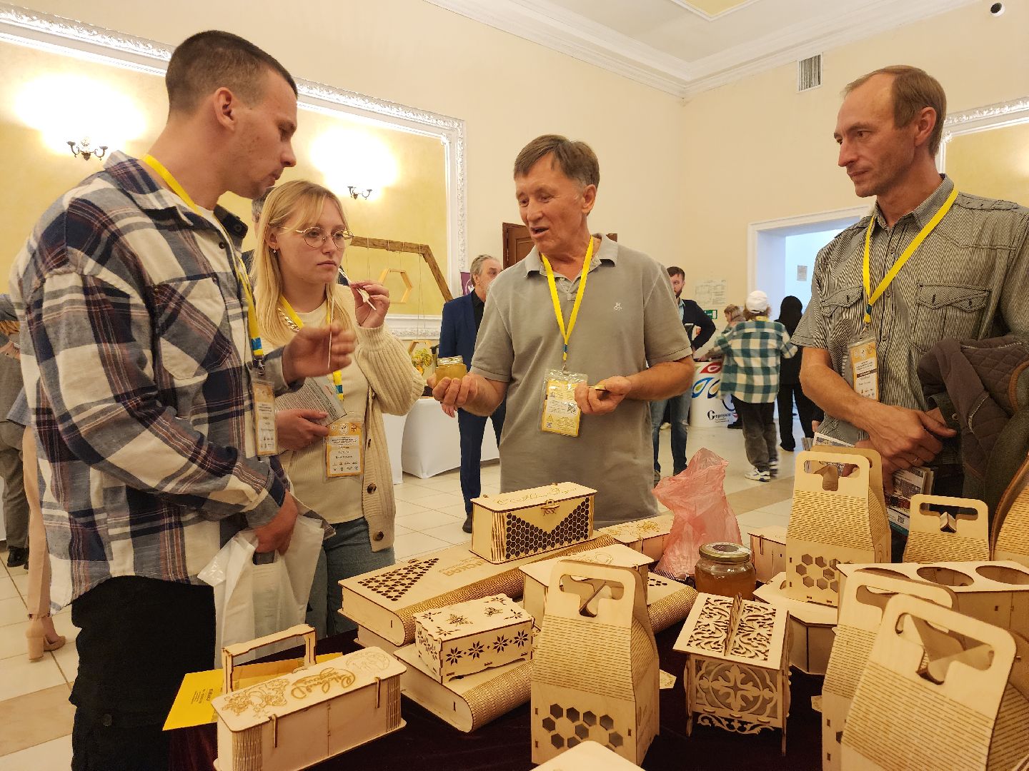 серпухов, подмосковье, лучший мед России, сельское хозяйство,Россия, лучший мед россии, сергиев посад, апифорум2024,