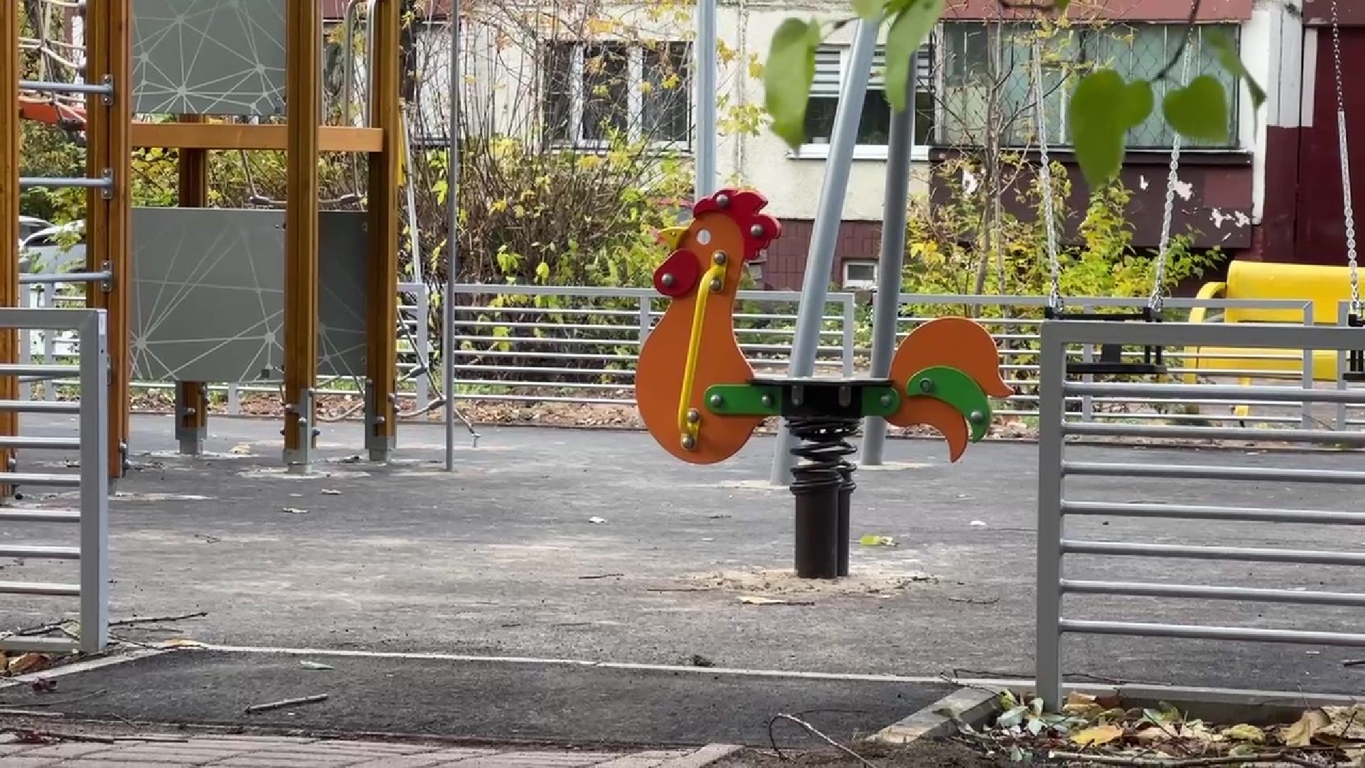 Реутов, добродел, жалобы, детская площадка, качели, горки, спорт,