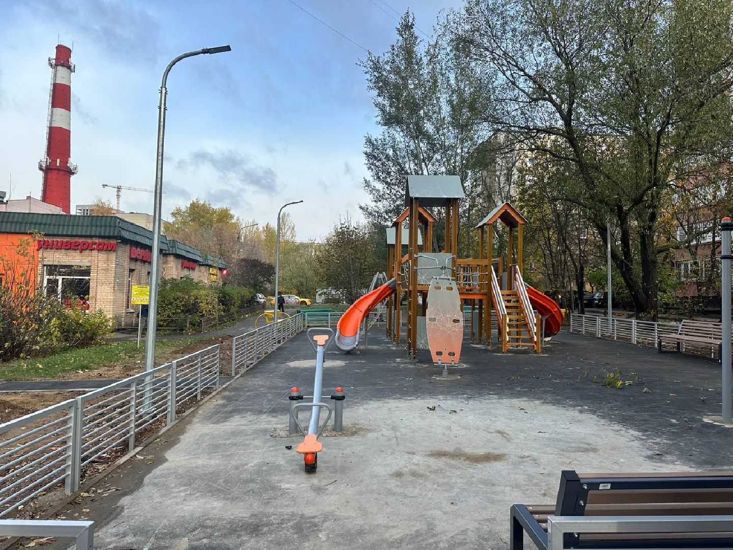 Реутов, добродел, жалобы, детская площадка, качели, горки, спорт,