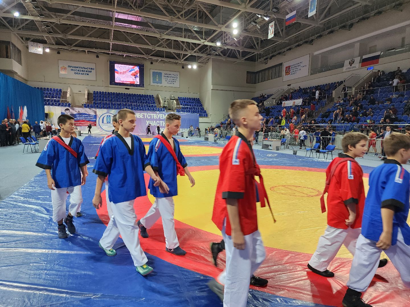 раменское, спорт, чемпионат по борьбе в спорткомплексе борисоглебский,