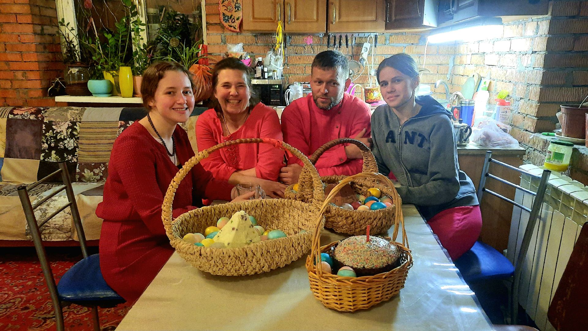 Пасха, Крестный ход, Светлое Христово Воскресенье, многодетная семья, Наро-Фоминск